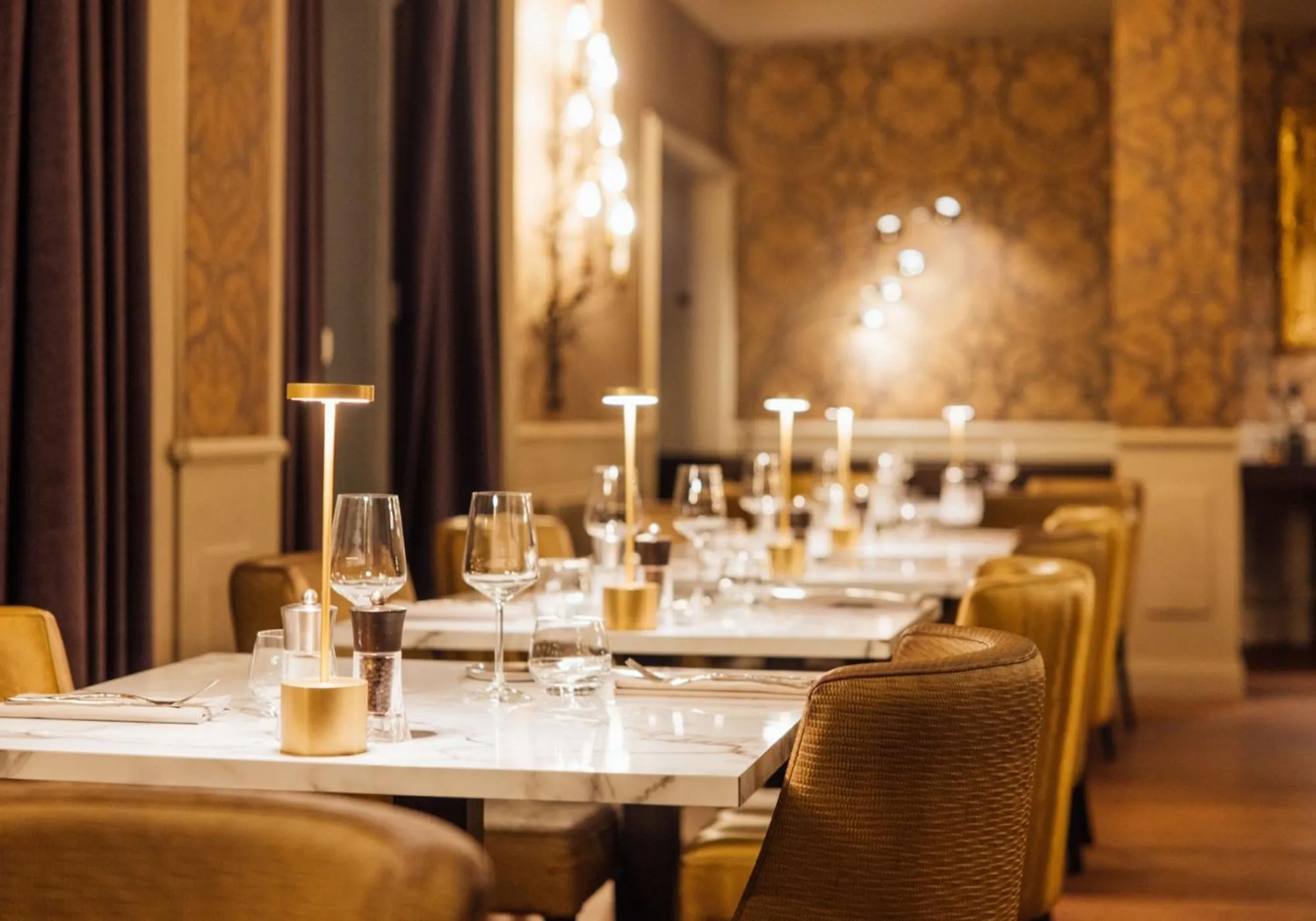 Restaurant/places to eat in Hôtel Barrière le Grand Hôtel Enghien-les-Bains