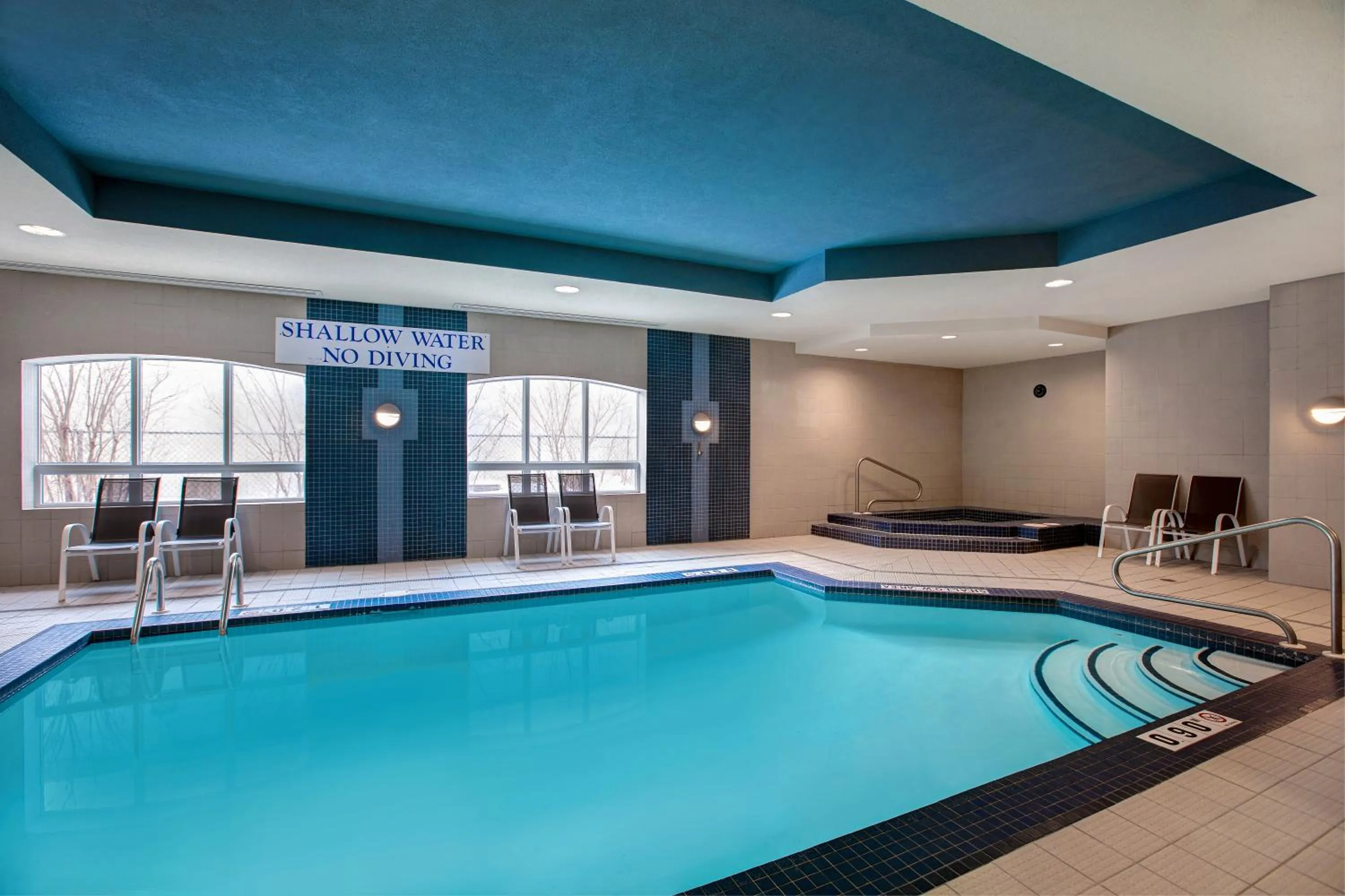 Hot Tub in Days Inn & Suites by Wyndham Collingwood