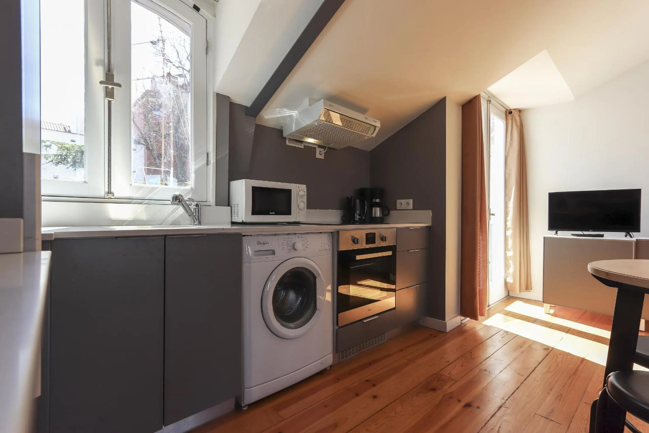 Kitchen or kitchenette in Santa Catarina Stylish by Homing