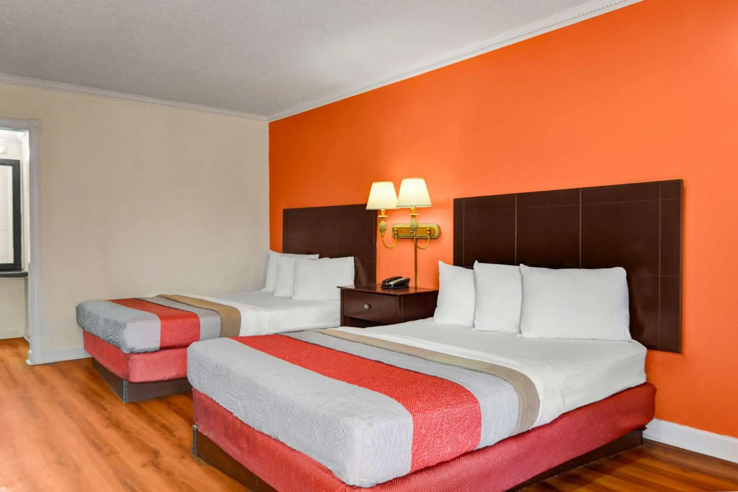 Queen Room with Two Queen Beds - Non-Smoking in Motel 6-Americus, GA Queen Room with Two Queen Beds - Non-Smoking in Motel 6-Americus, GA