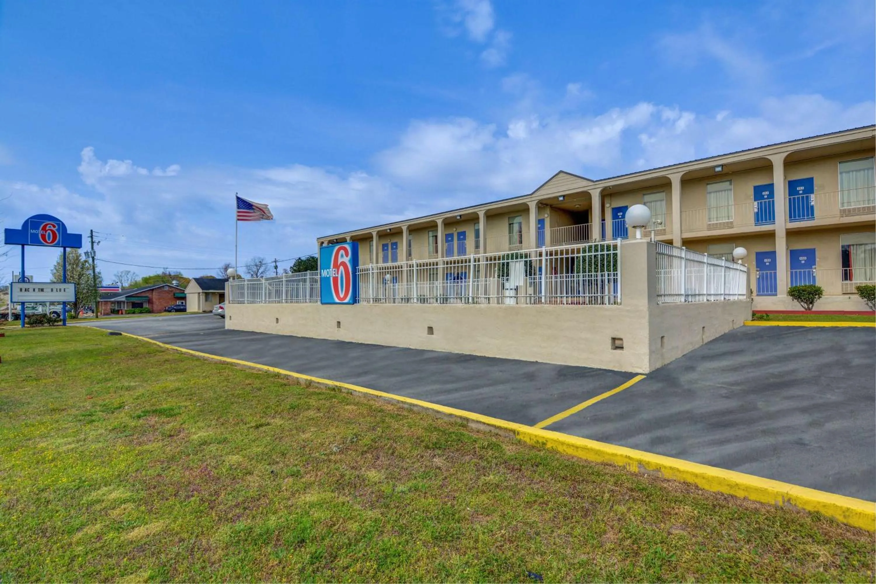 Property building in Motel 6-Americus, GA