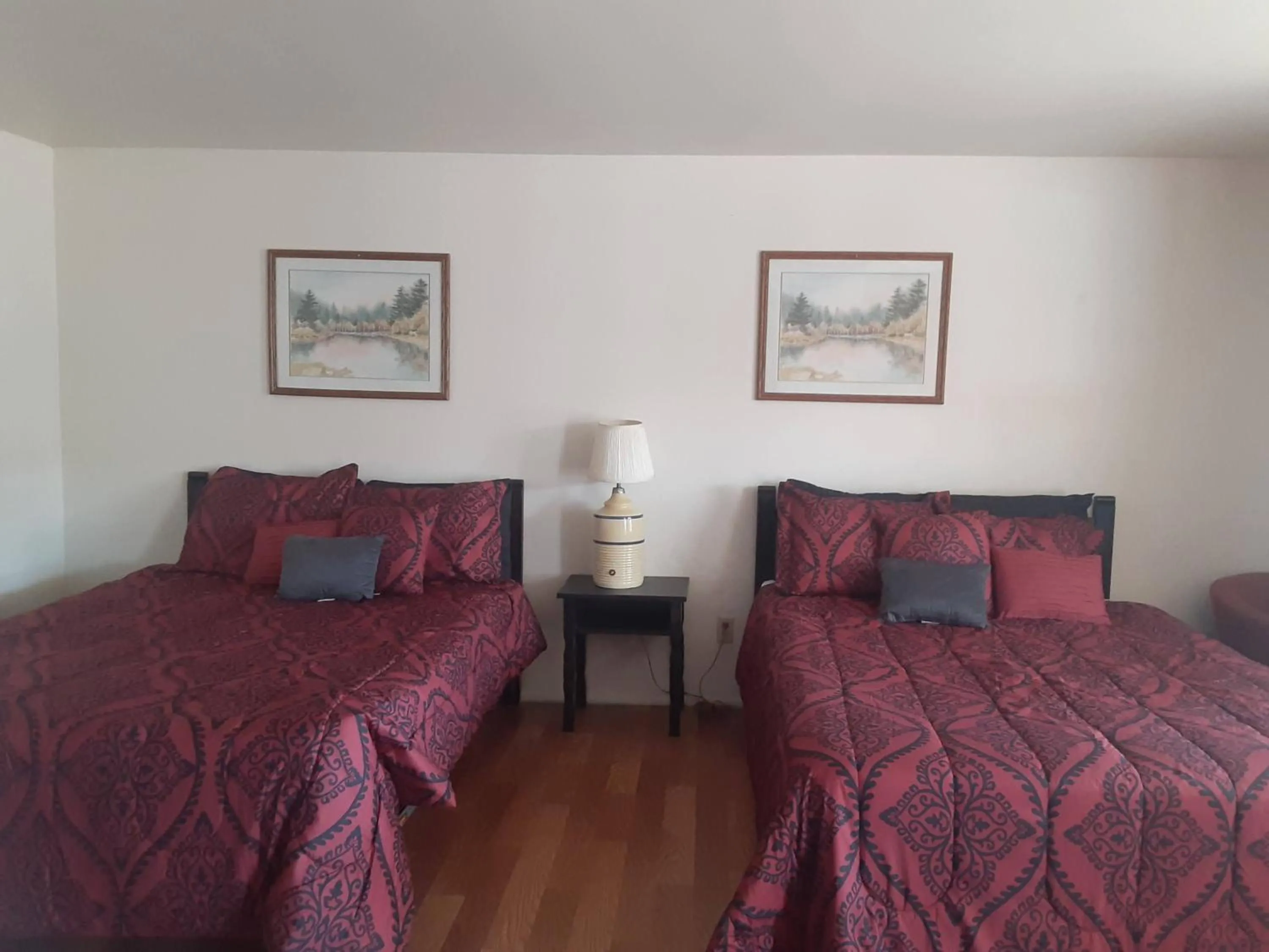 Bedroom, Bed in 66 Motel