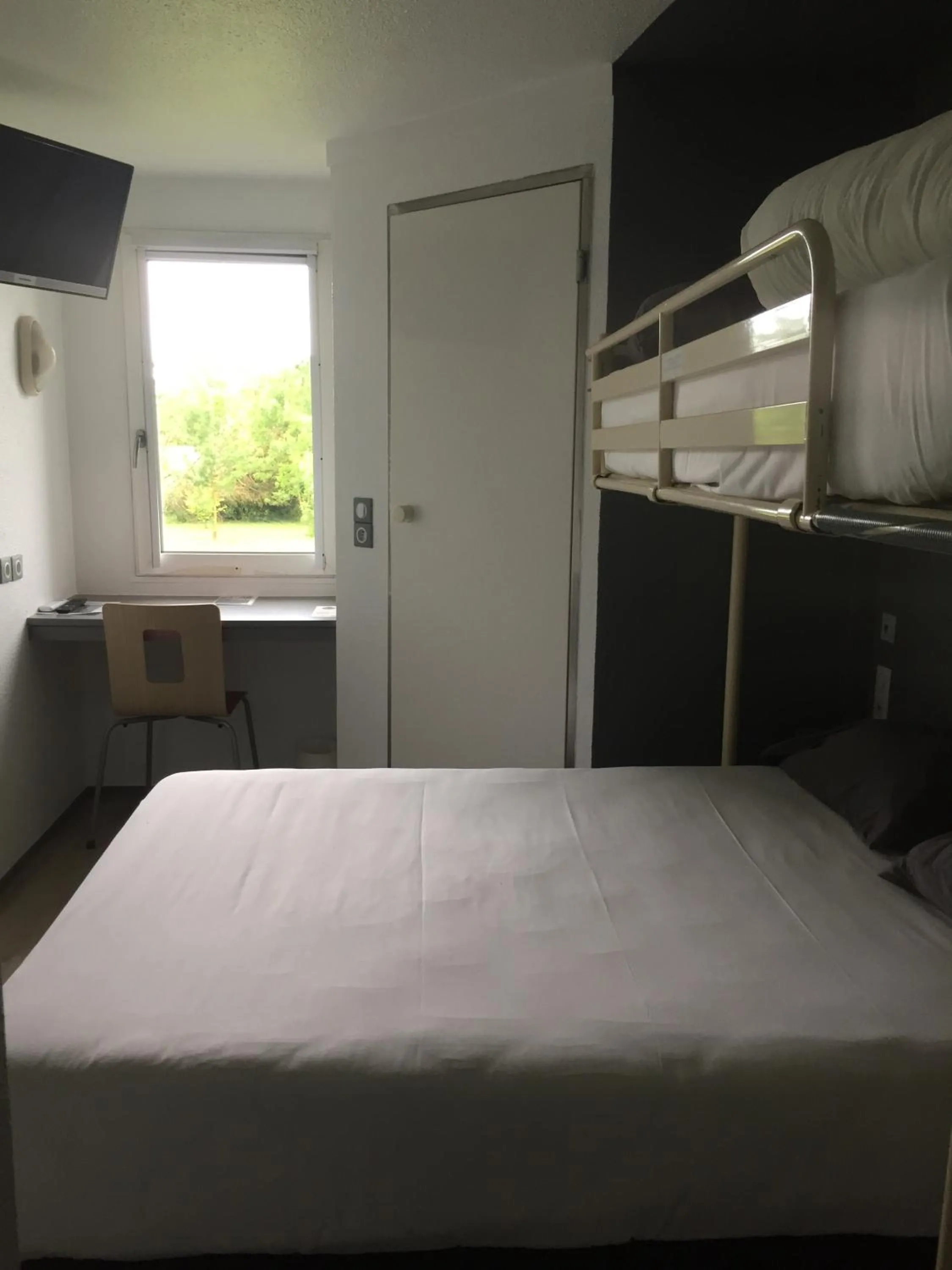 Bed in Première Classe La Rochelle Sud-Aytré