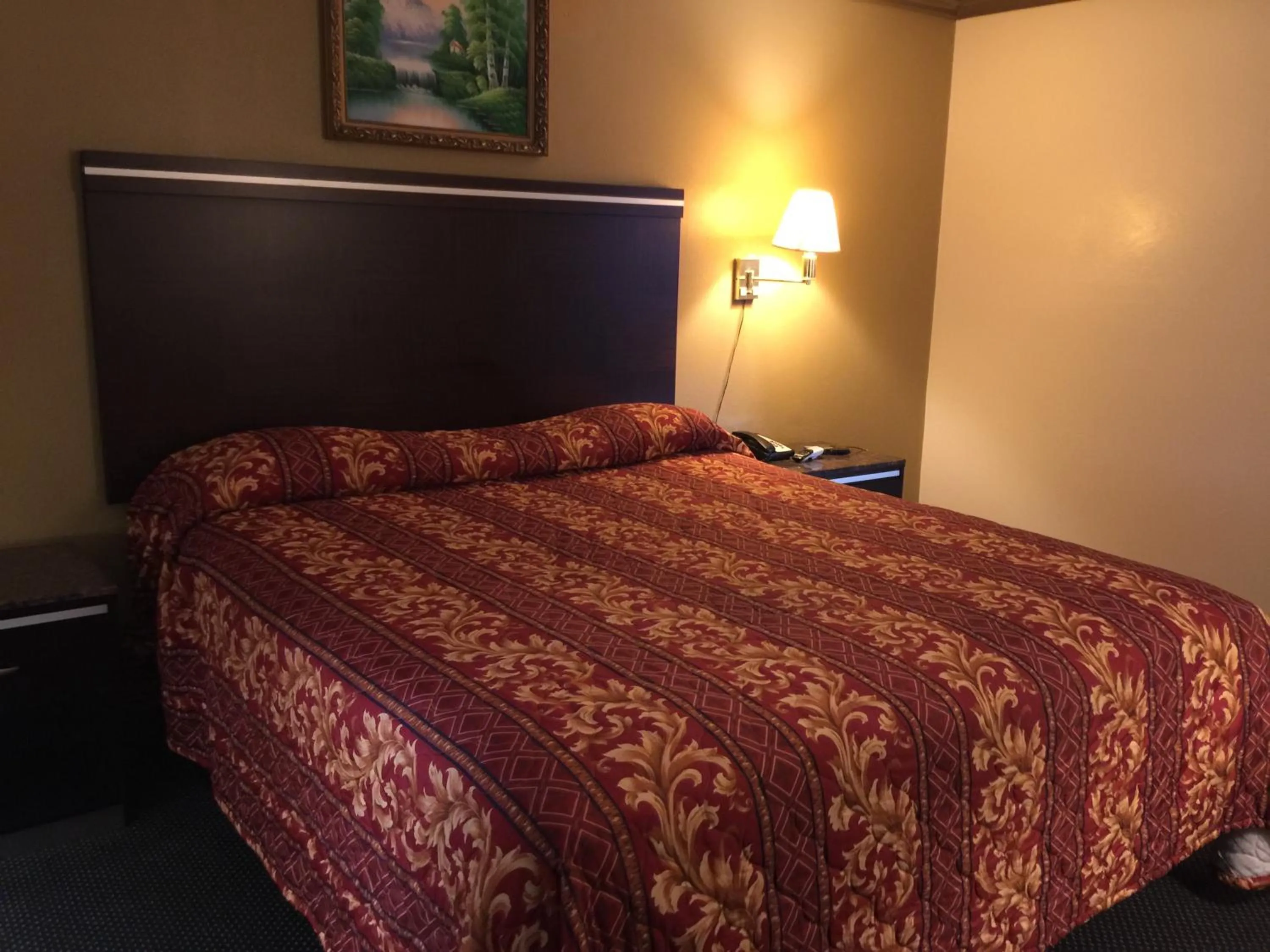 Bed in Mountain Inn
