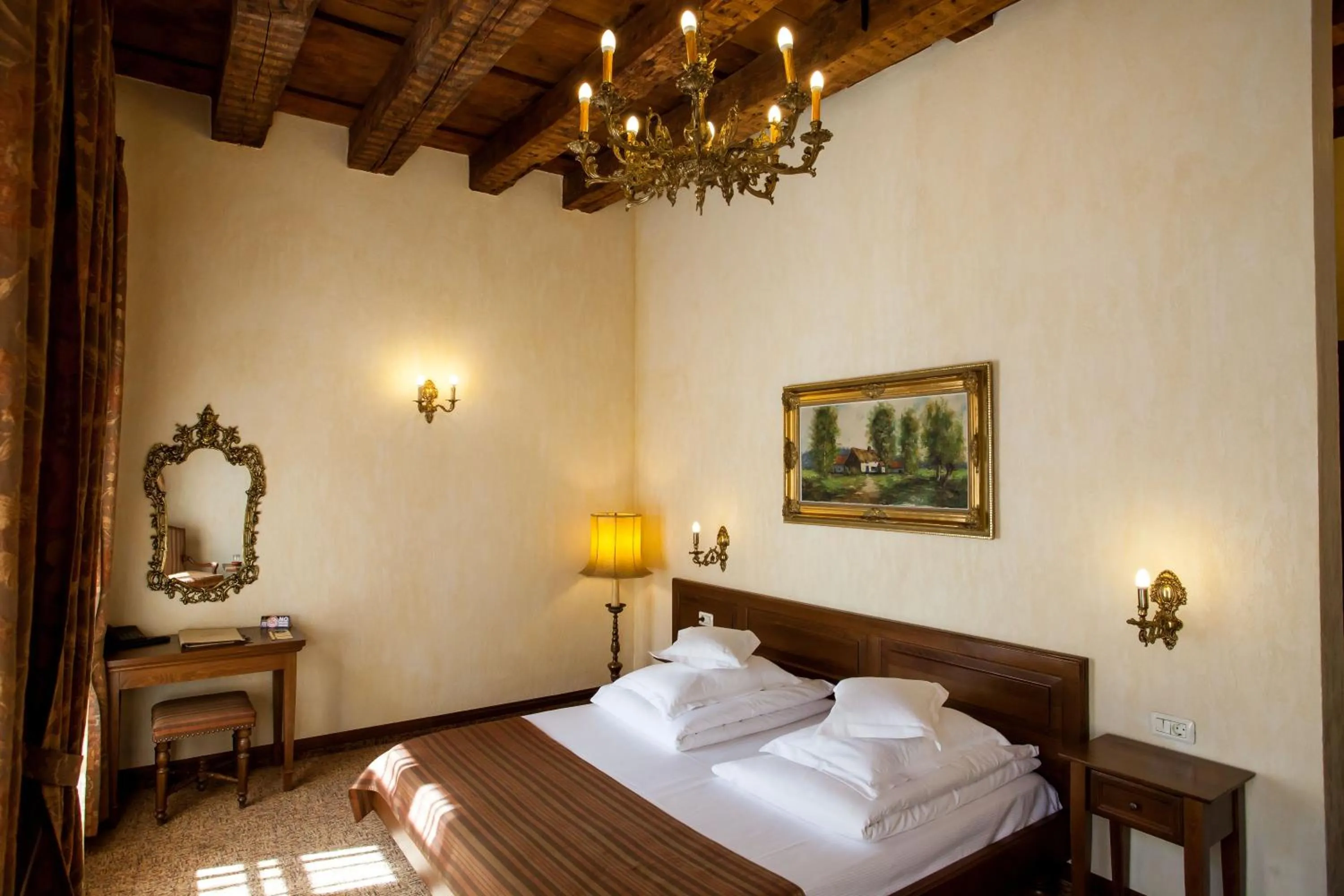 Photo of the whole room, Bed in Hotel Bella Muzica