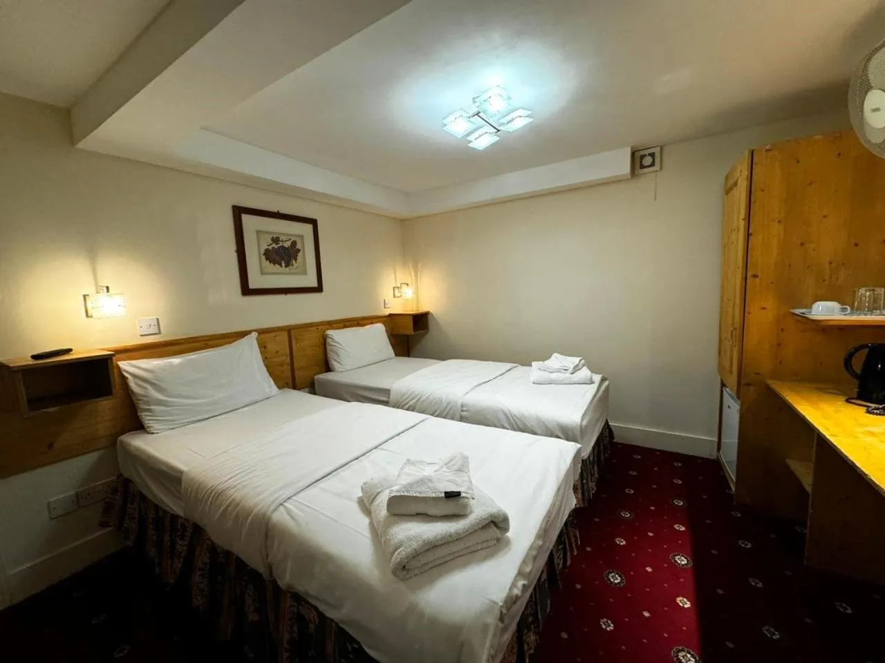 Bed in Bridge Park Hotel