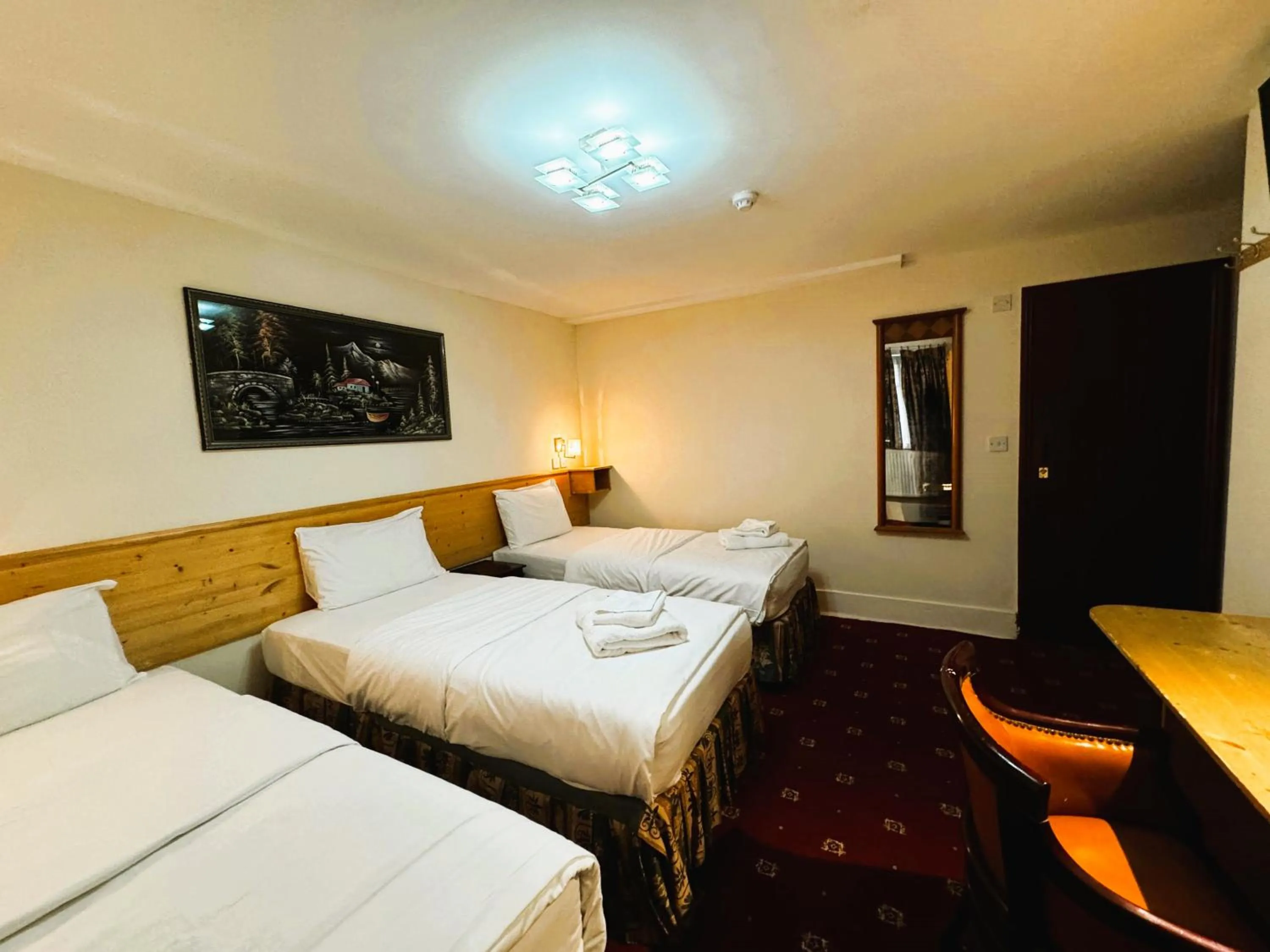 Bed in Bridge Park Hotel