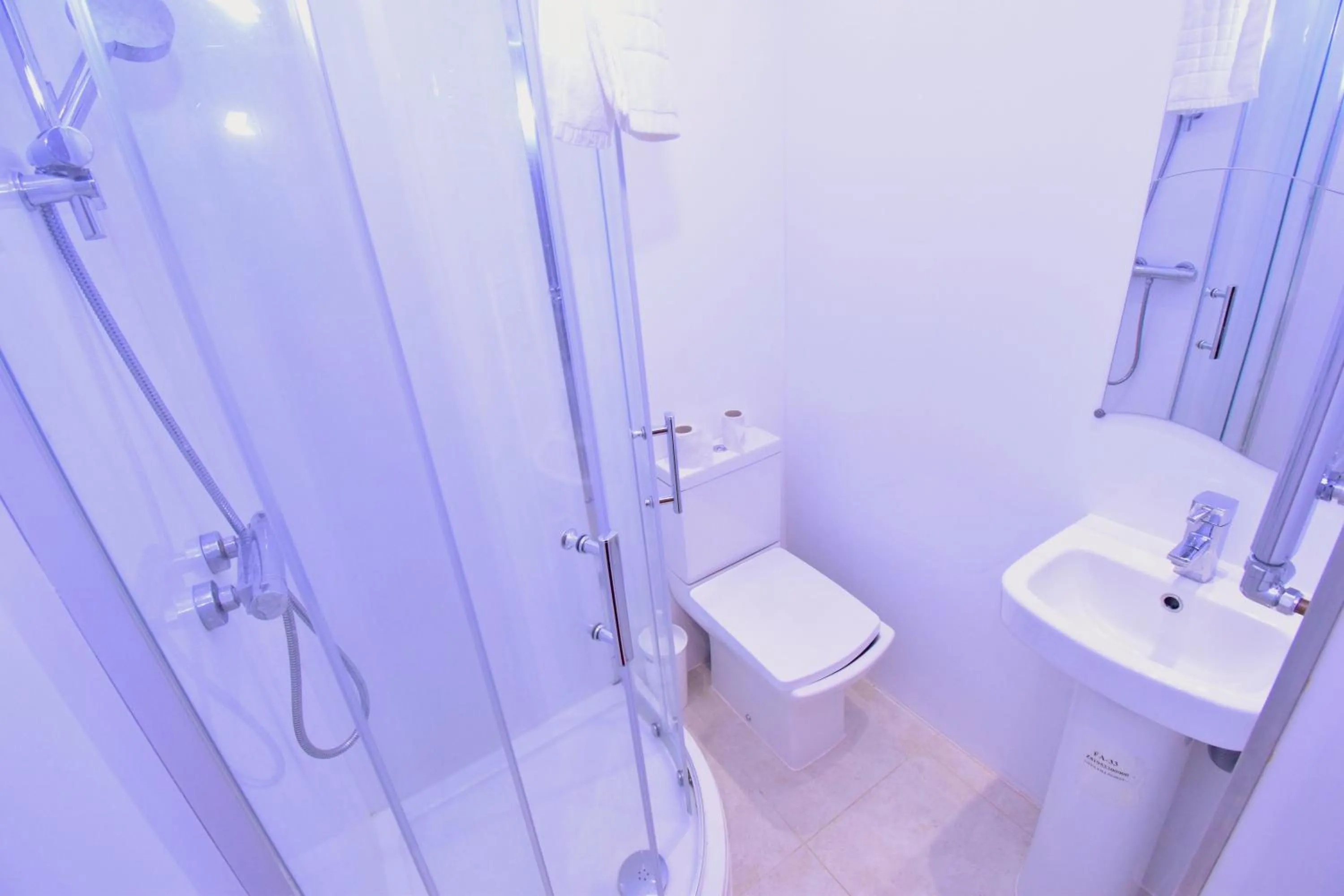 Bathroom in Bridge Park Hotel