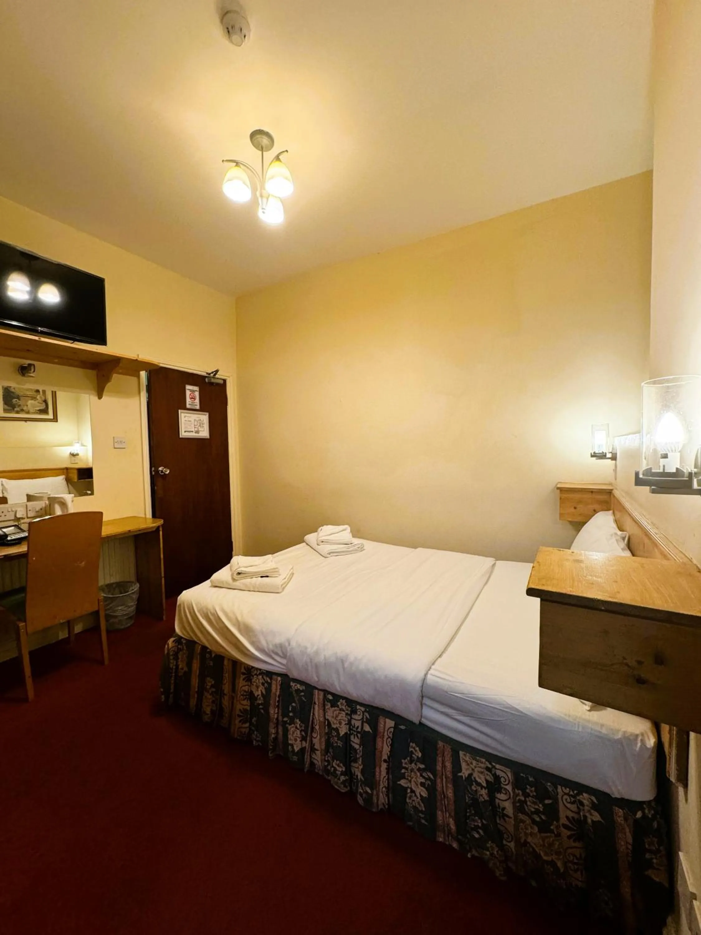 Bed in Bridge Park Hotel