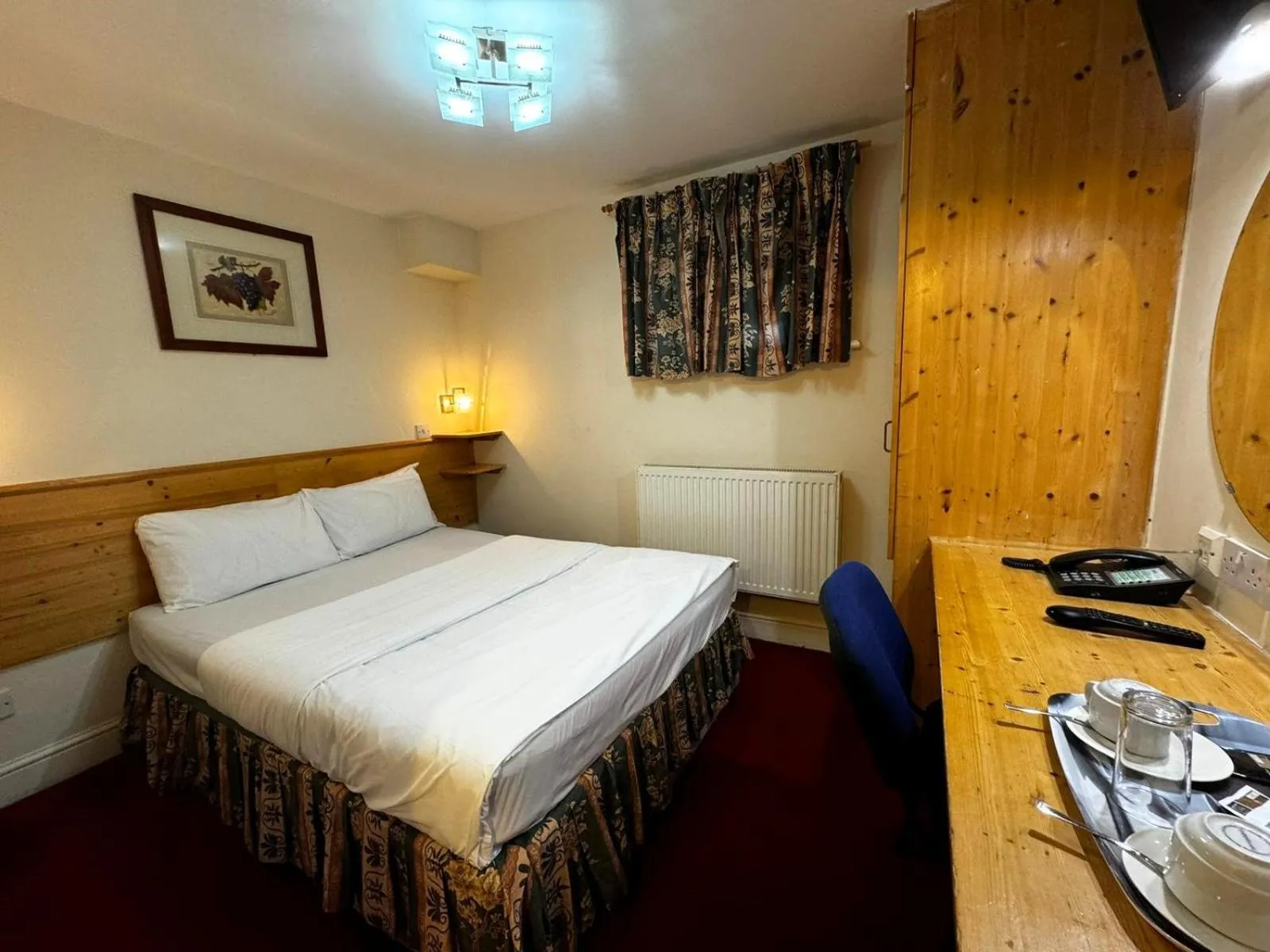 Bed in Bridge Park Hotel