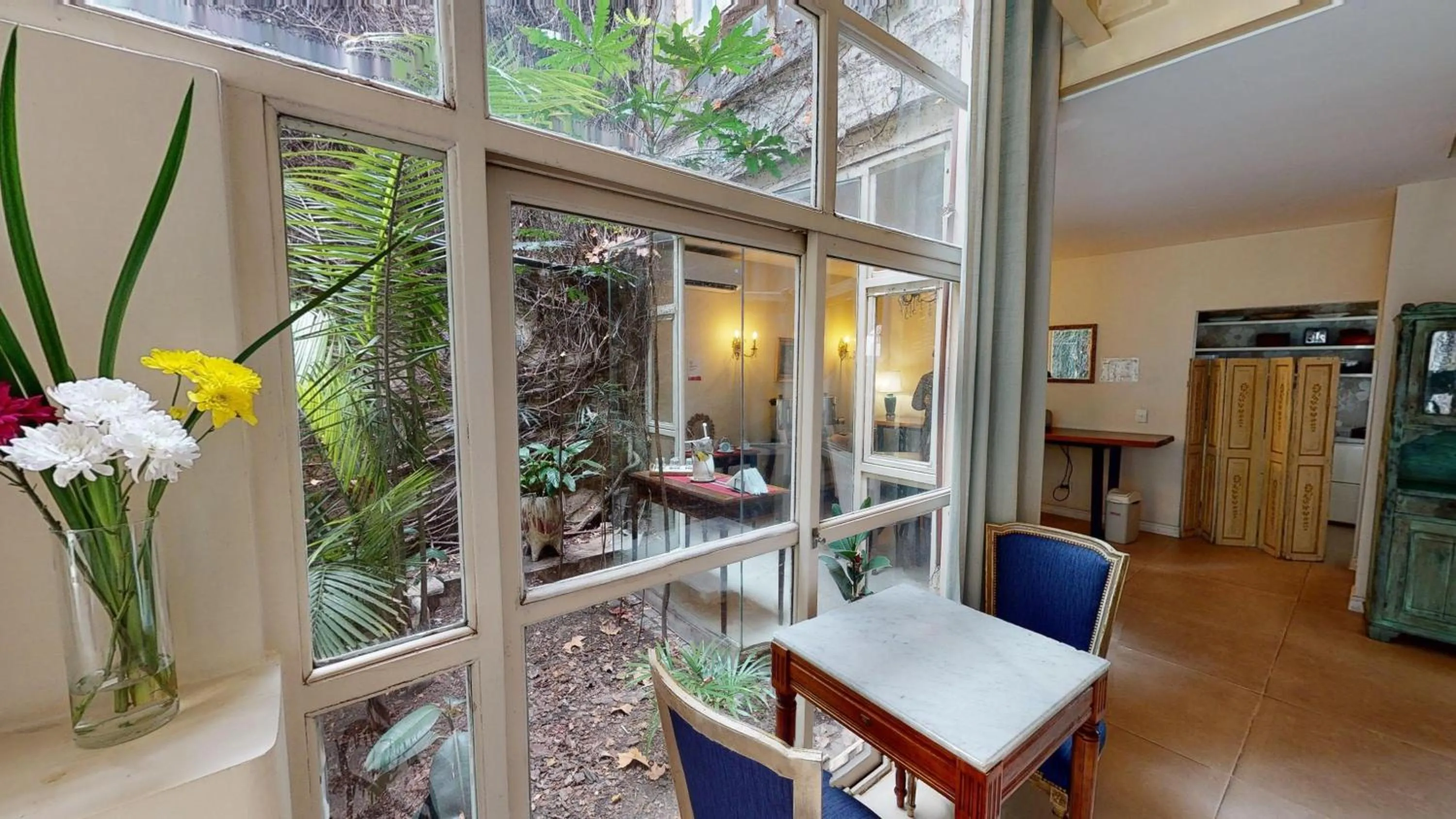 Seating area in BENS L'Hôtel Palermo