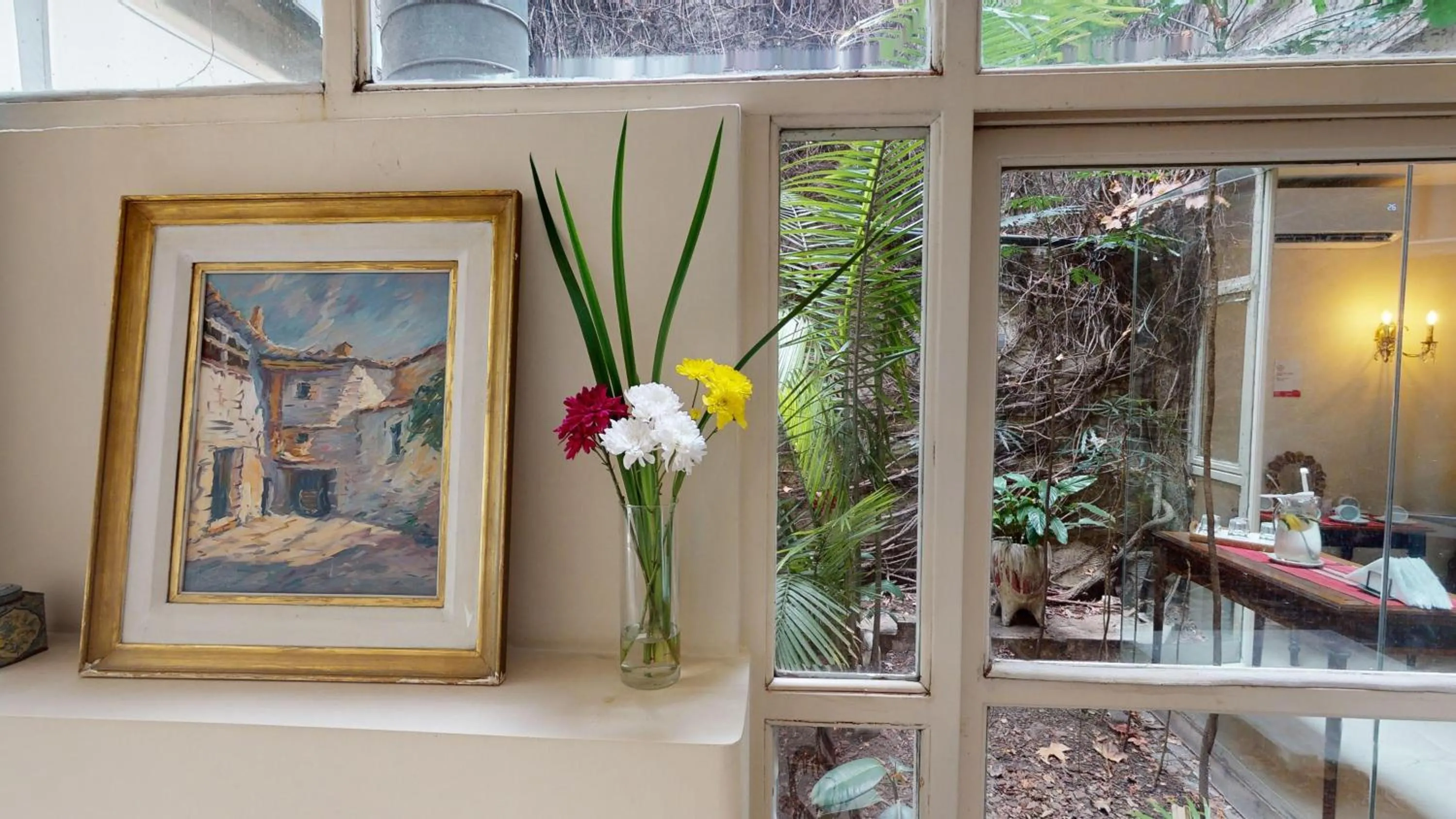 Decorative detail in BENS L'Hôtel Palermo