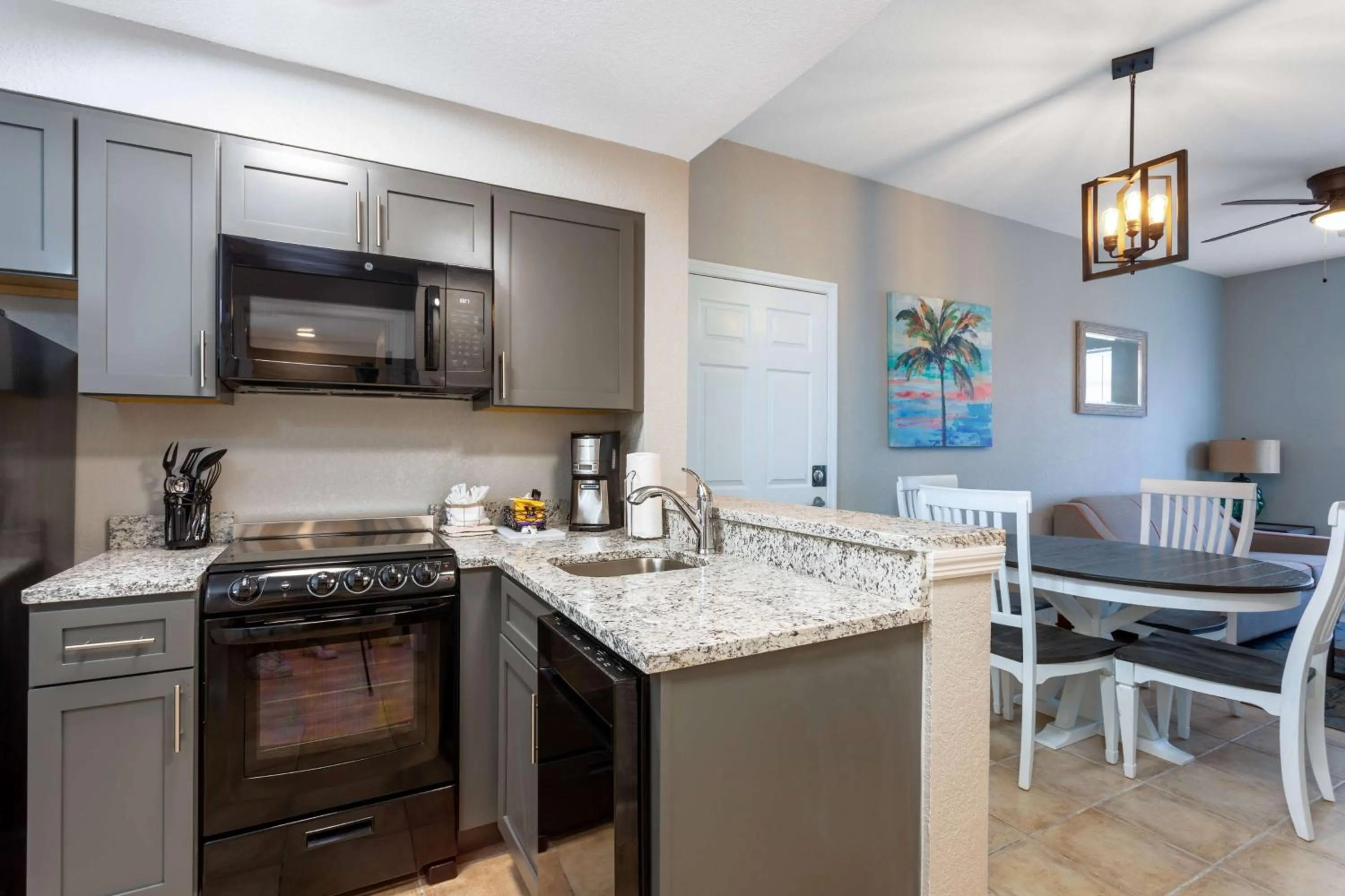 Photo of the whole room, Kitchen/Kitchenette in Festiva Orlando Resort Celebration a Ramada by Wyndham