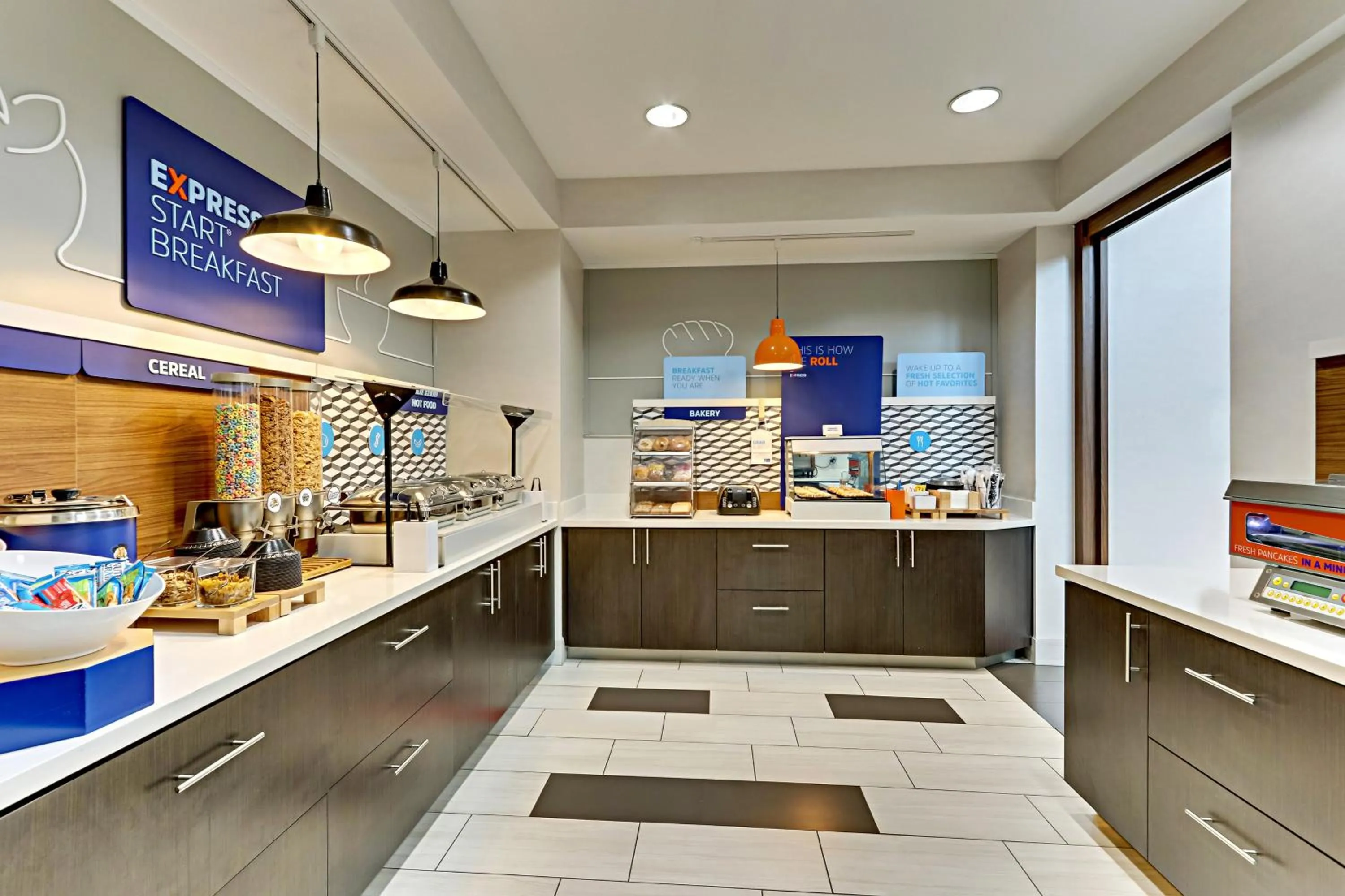 Breakfast in Holiday Inn Express Hotel and Suites Weatherford by IHG