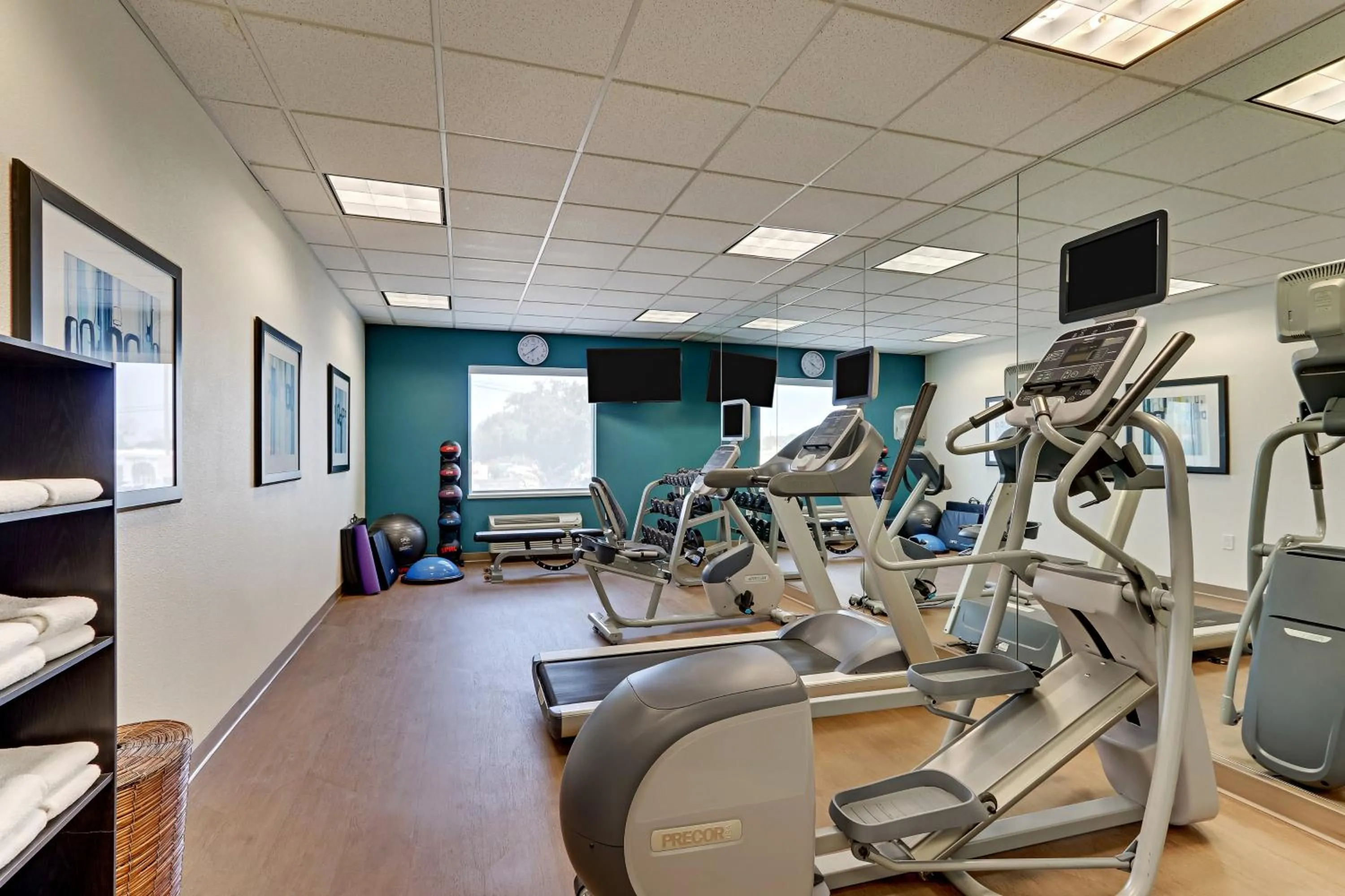 Fitness centre/facilities in Holiday Inn Express Hotel and Suites Weatherford by IHG