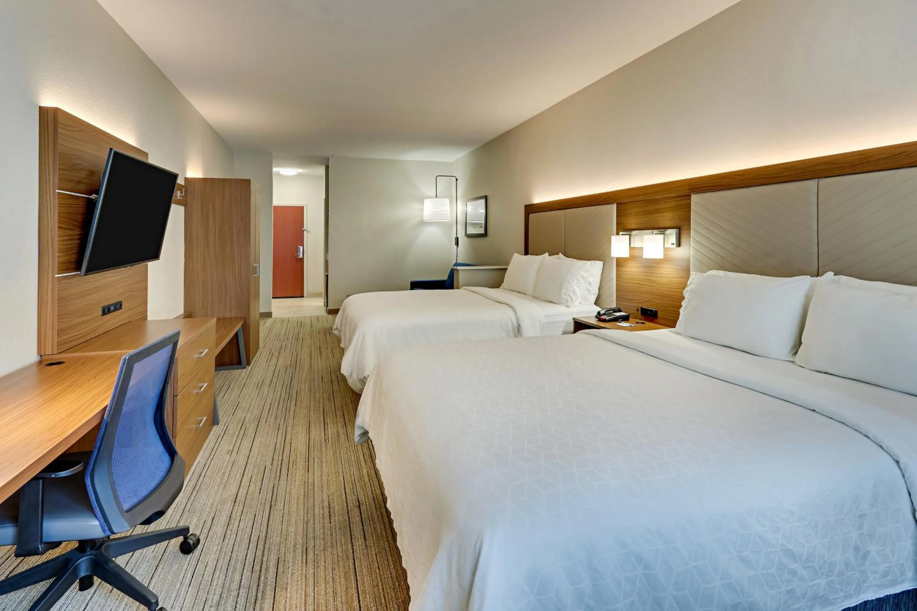 Photo of the whole room, Bed in Holiday Inn Express Hotel and Suites Weatherford by IHG
