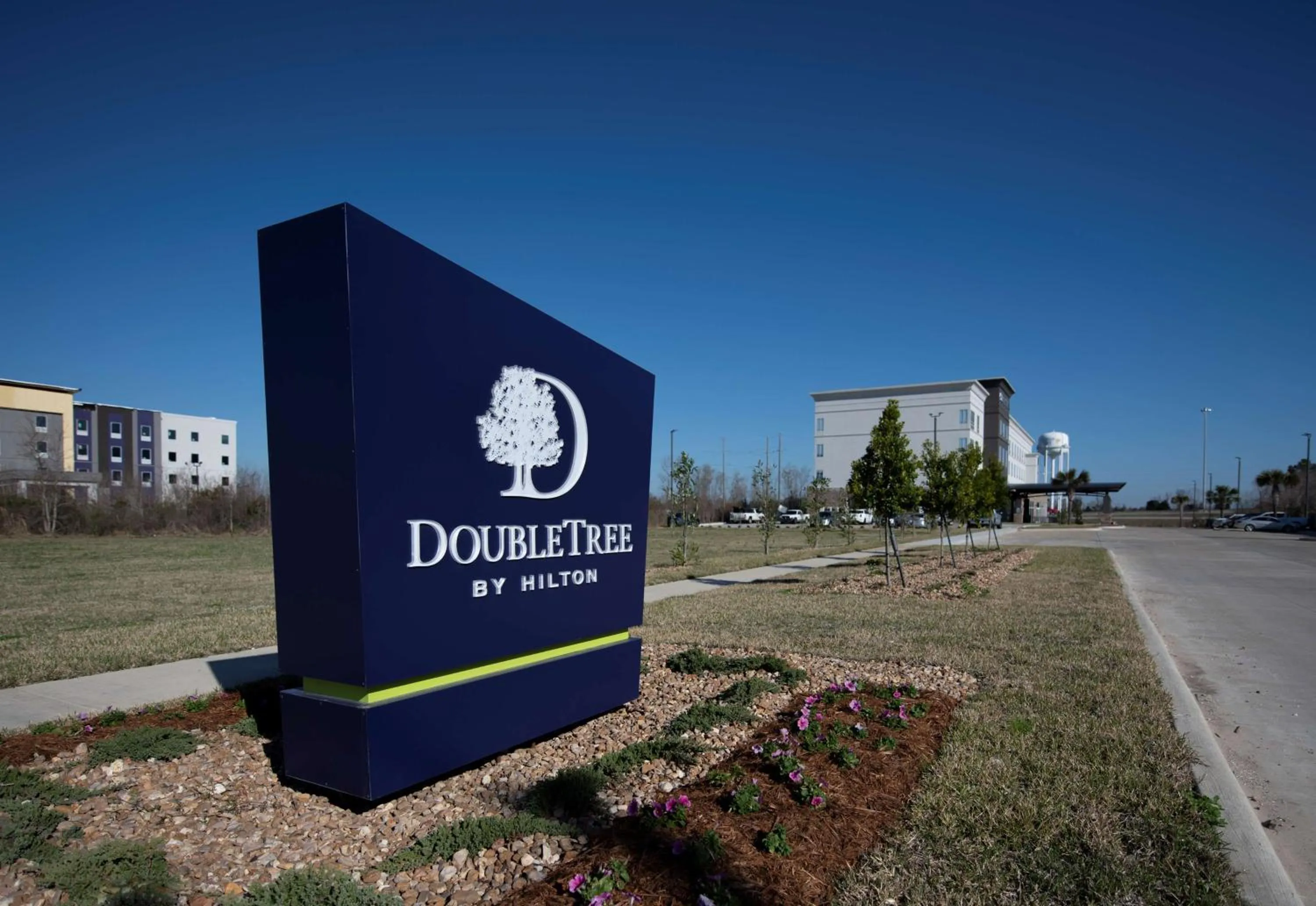 Property building in Doubletree Sulphur Lake Charles