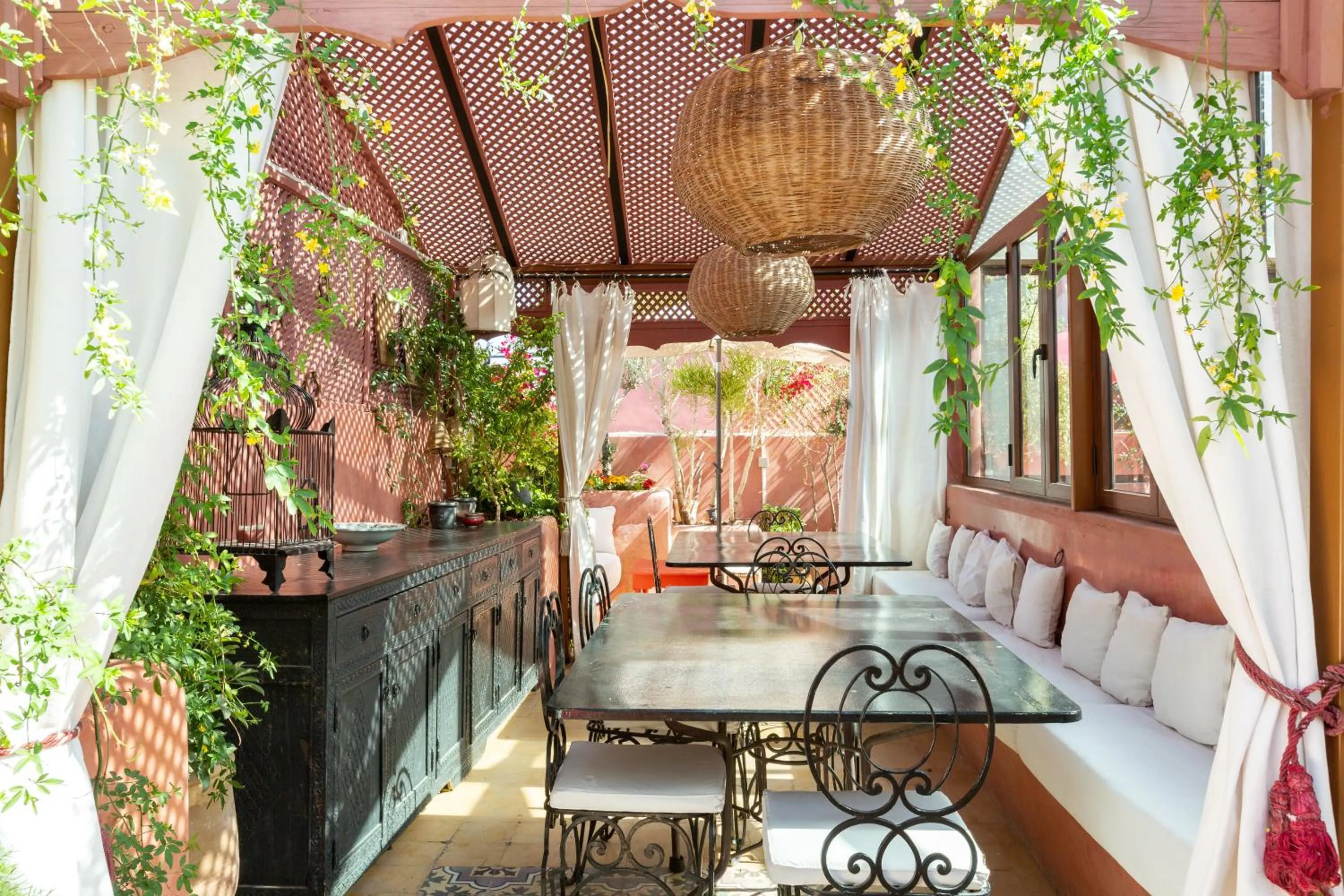 Balcony/Terrace in La Terrasse Des Oliviers