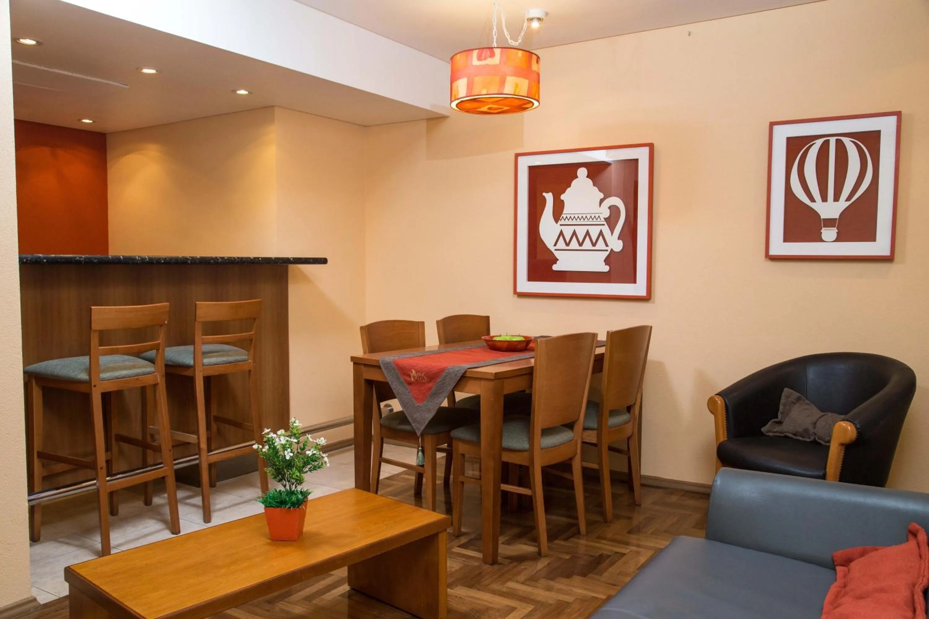 Dining area in King David Flat Hotel - Argentina