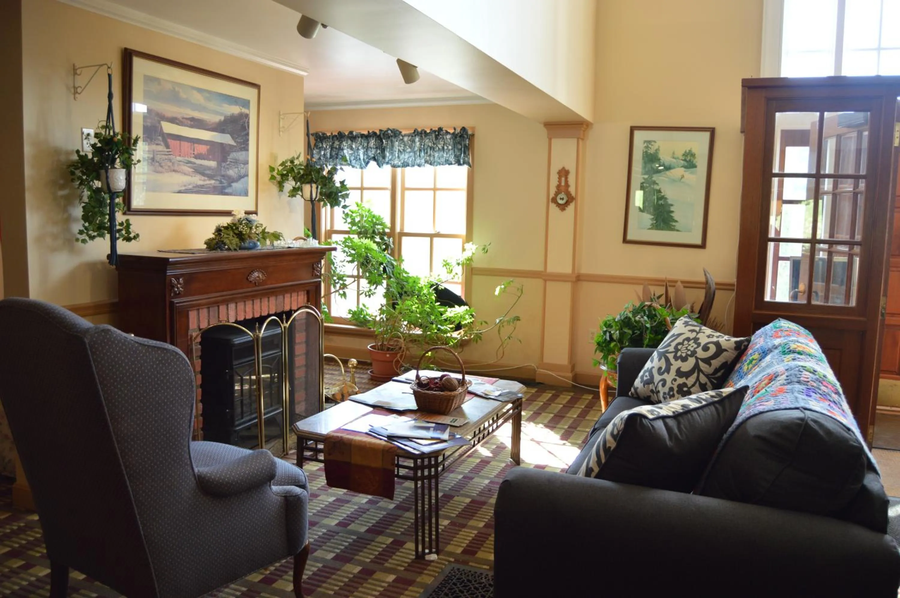 Lobby or reception in Hollow Inn and Motel