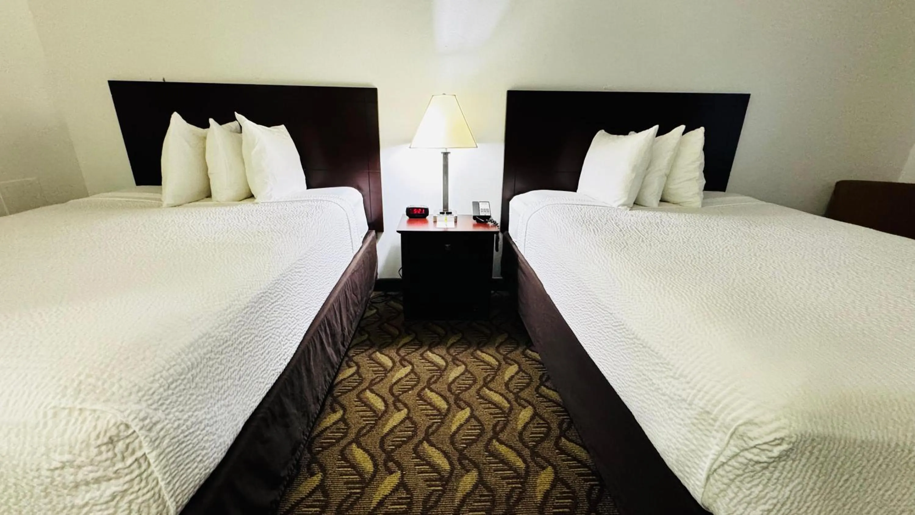 Bed in Days Inn by Wyndham North Platte