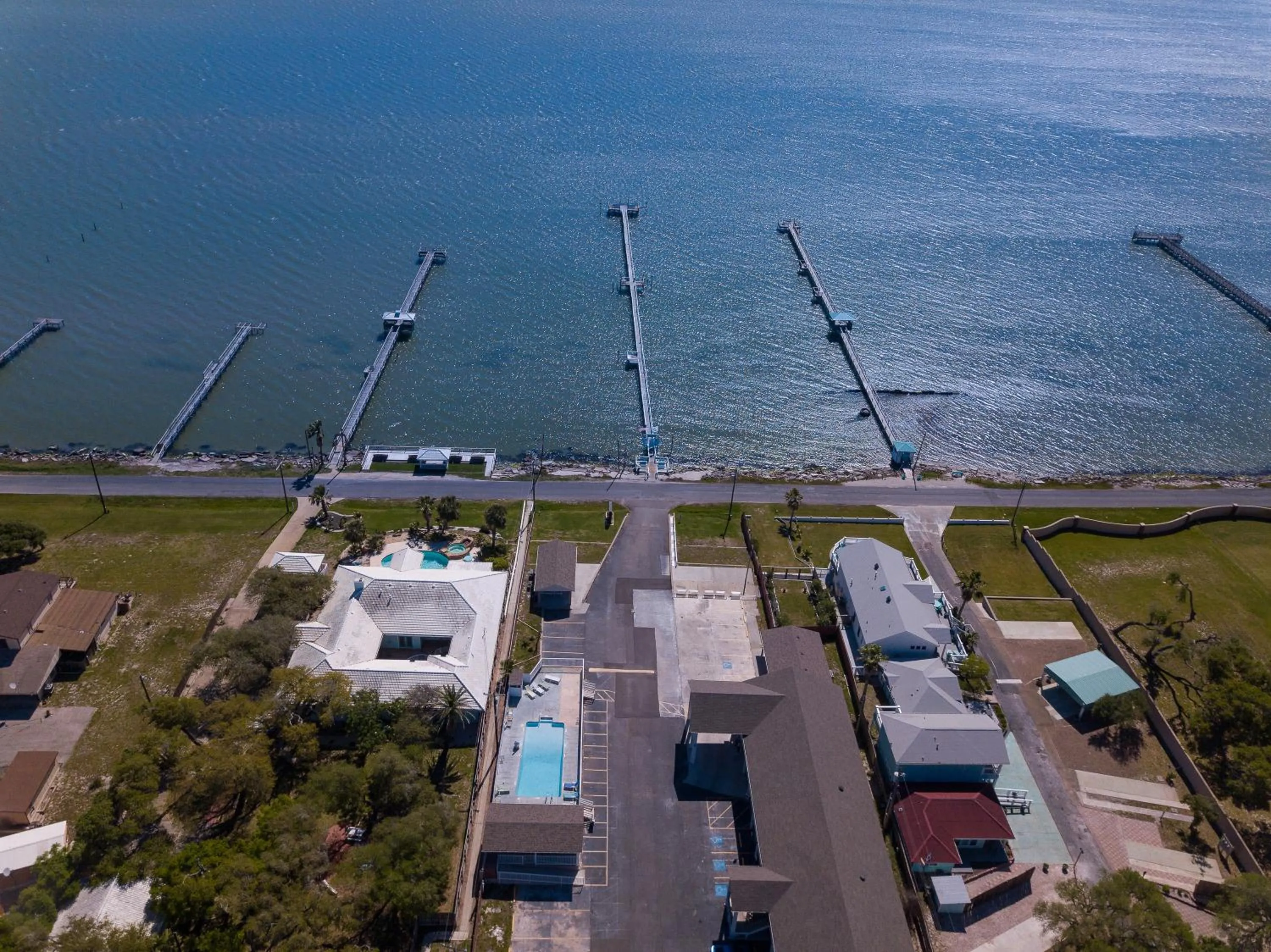 Property building in Quality Inn Rockport on Aransas Bay
