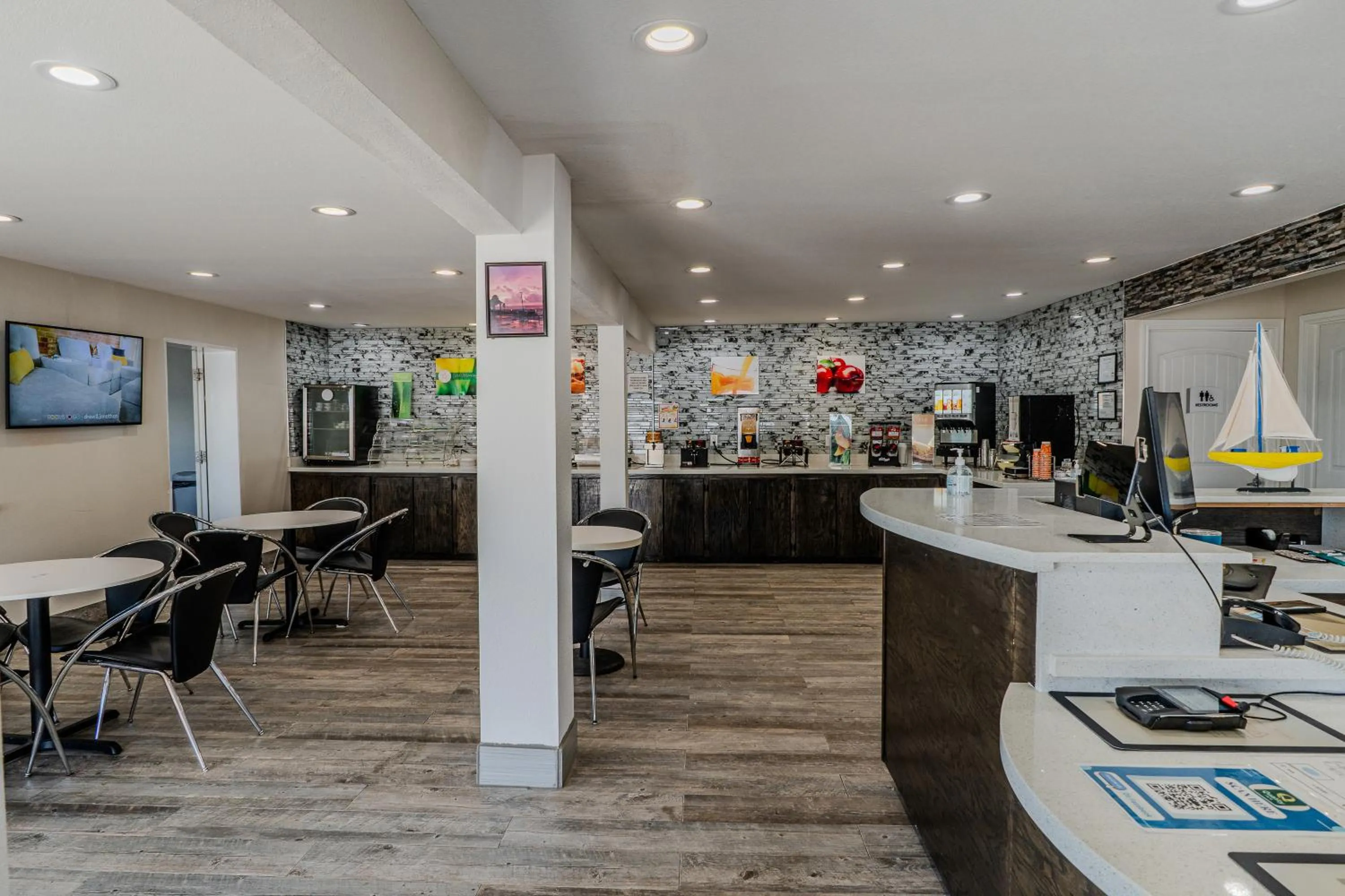 Breakfast in Quality Inn Rockport on Aransas Bay