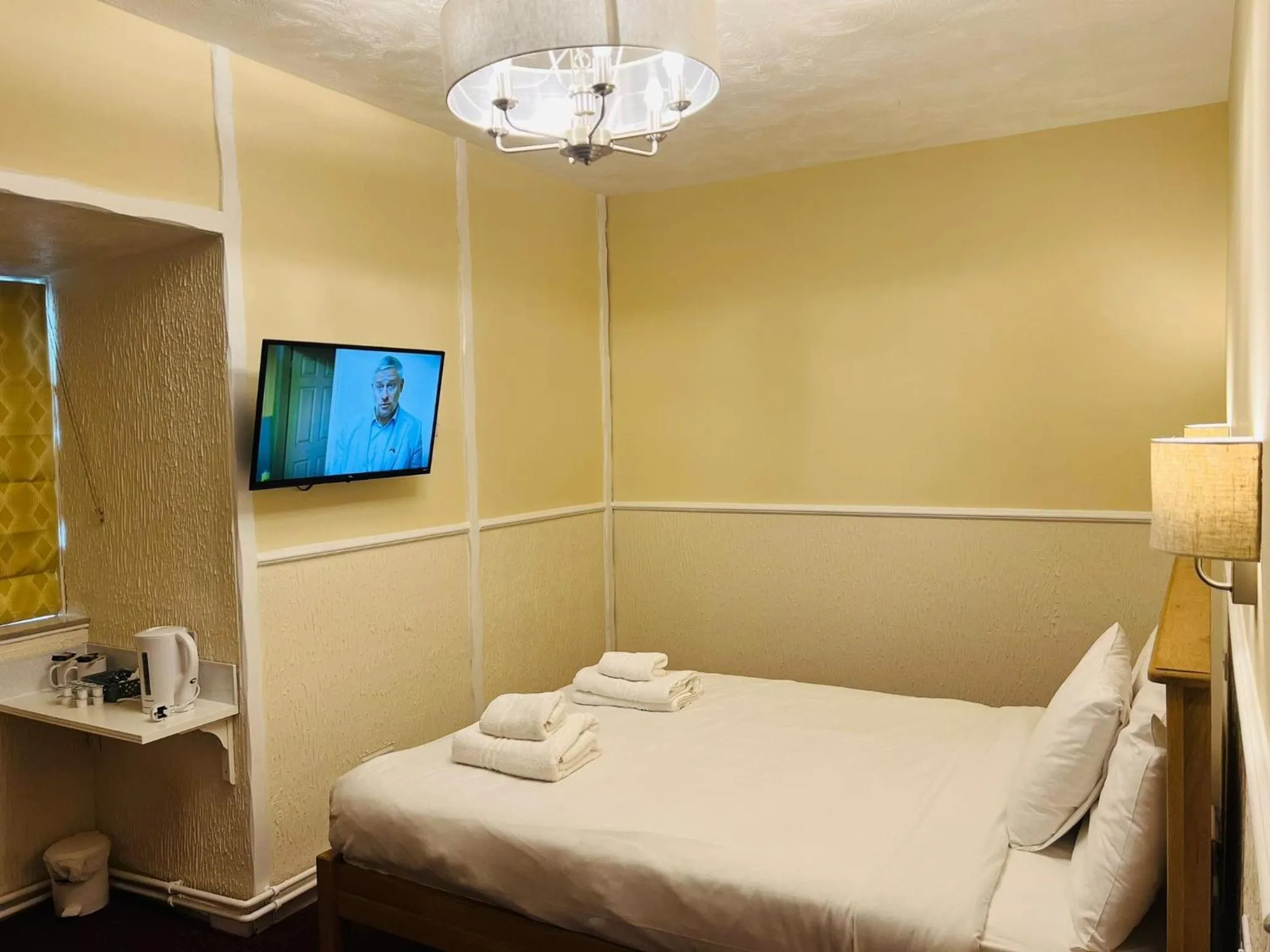 Bedroom, Bed in Rothwell House Hotel