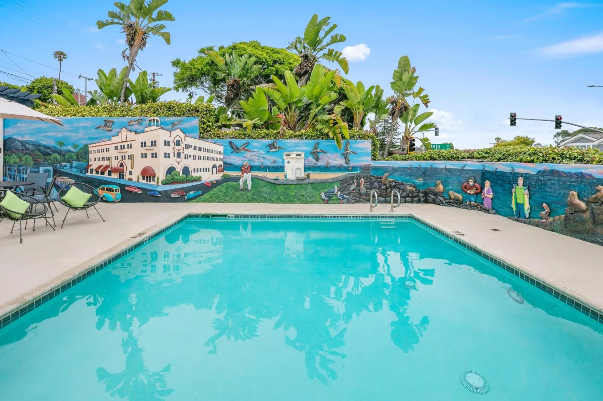 Swimming pool in Costa Art Hotel
