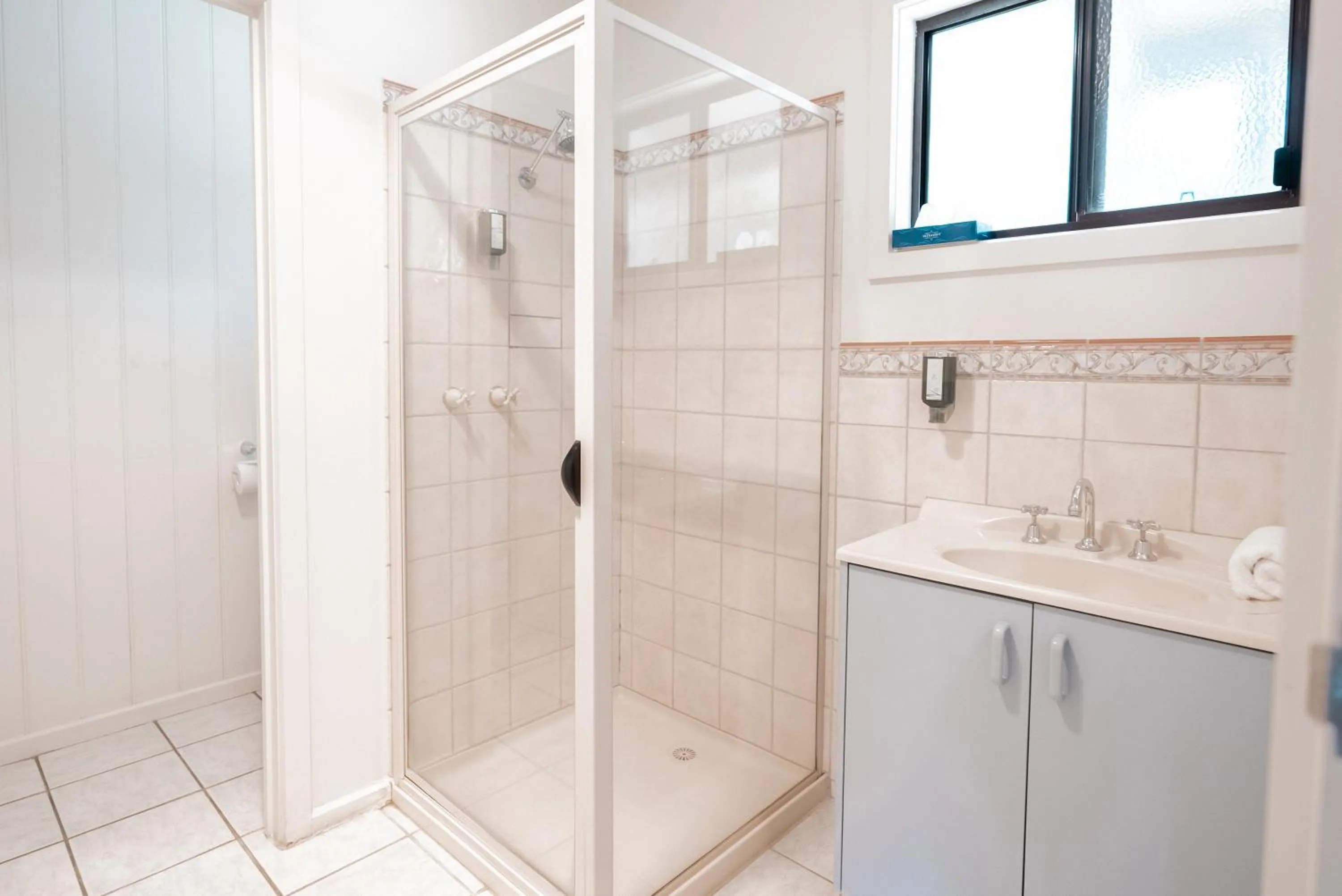 Bathroom in Beacon Point Ocean View Villas