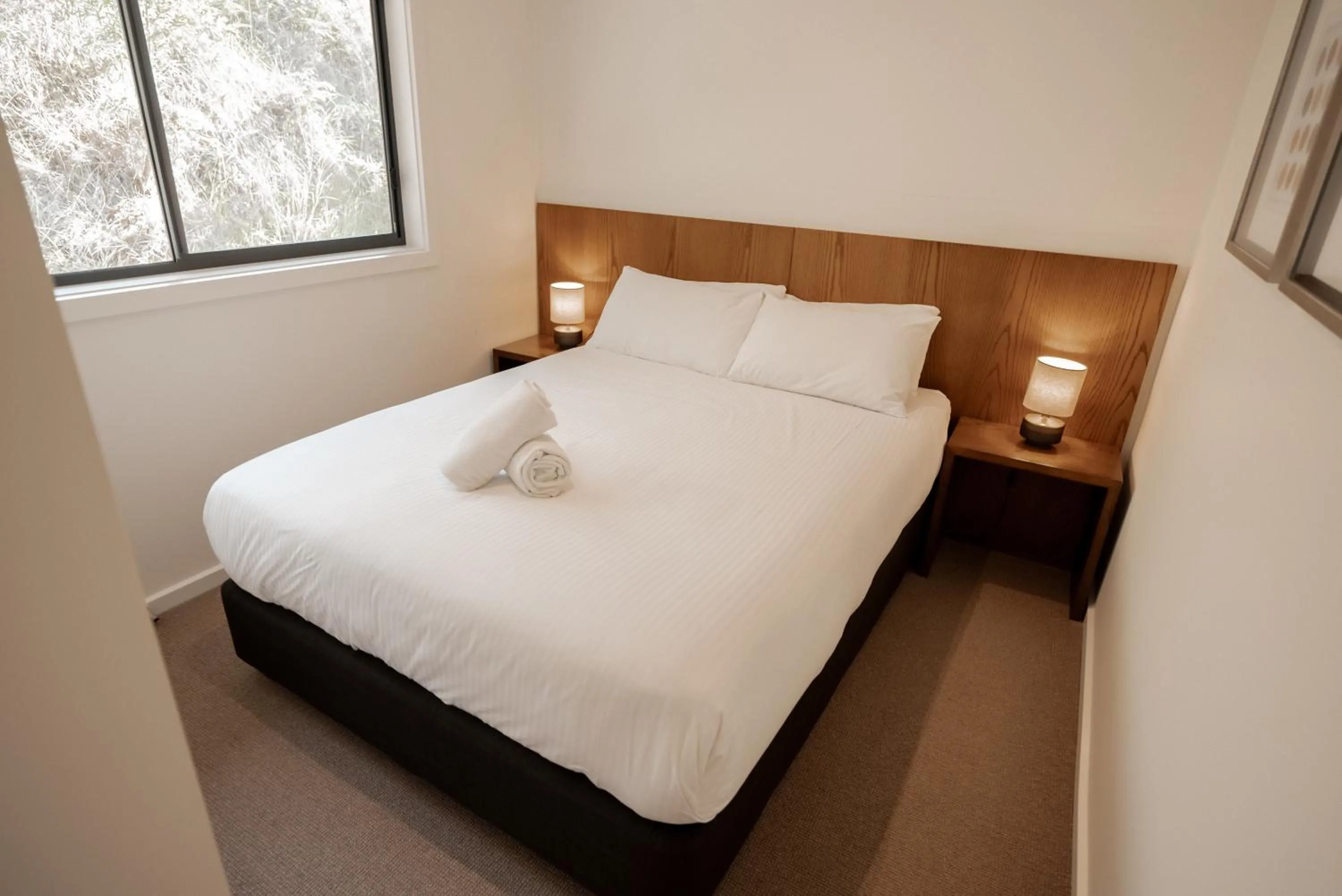 Bedroom, Bed in Beacon Point Ocean View Villas
