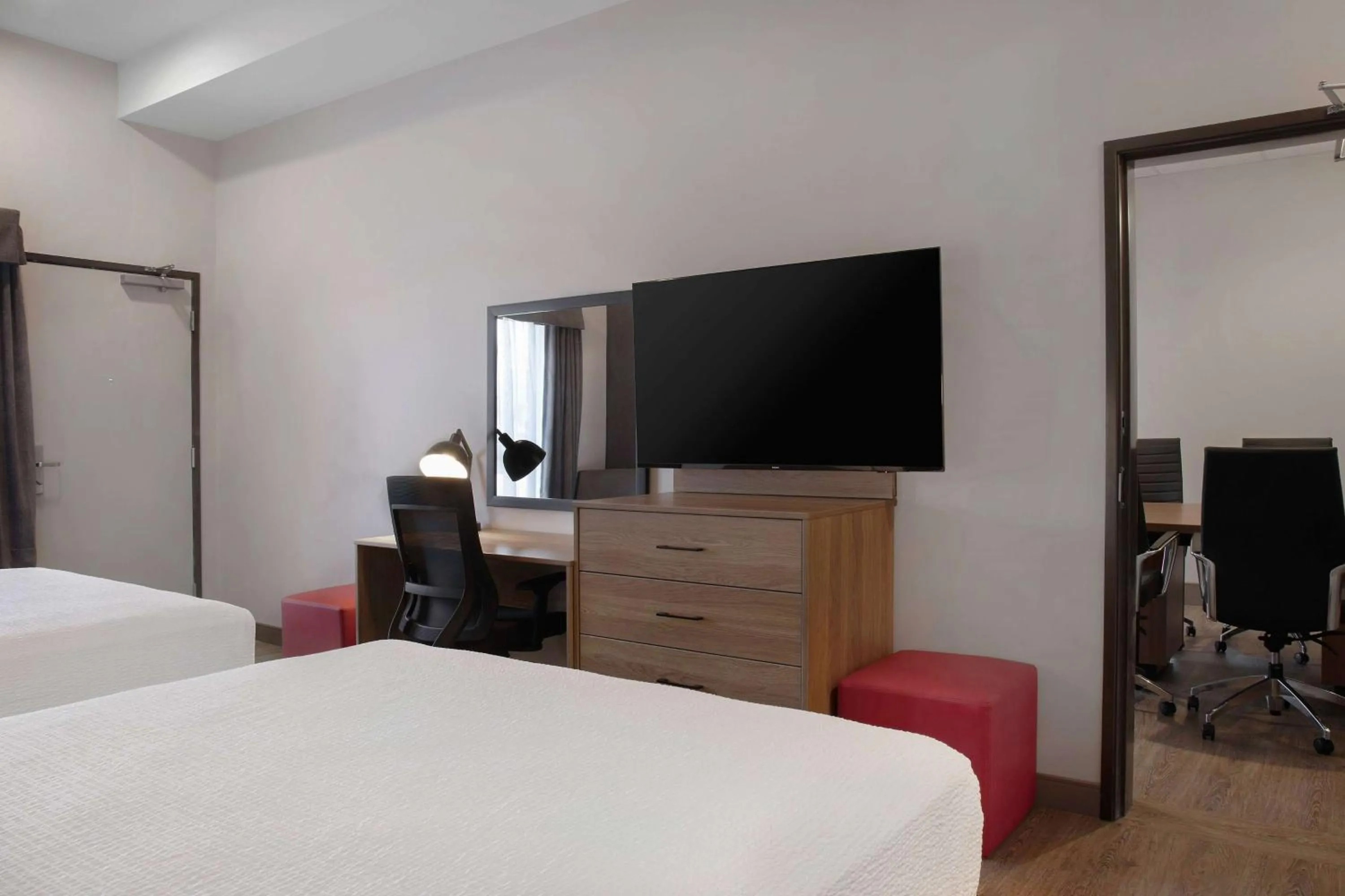 Photo of the whole room in Ramada by Wyndham Cochrane