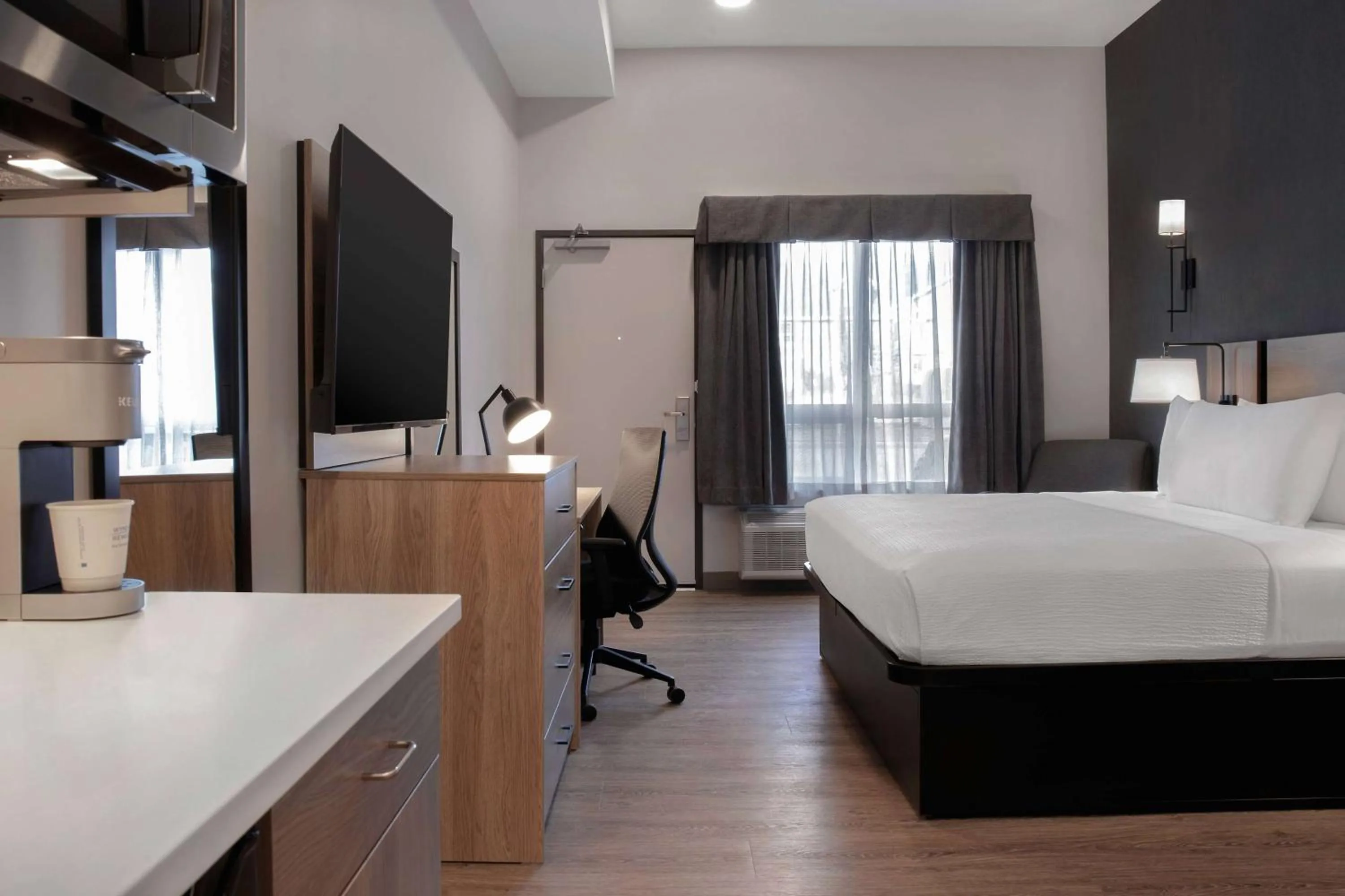 Photo of the whole room in Ramada by Wyndham Cochrane