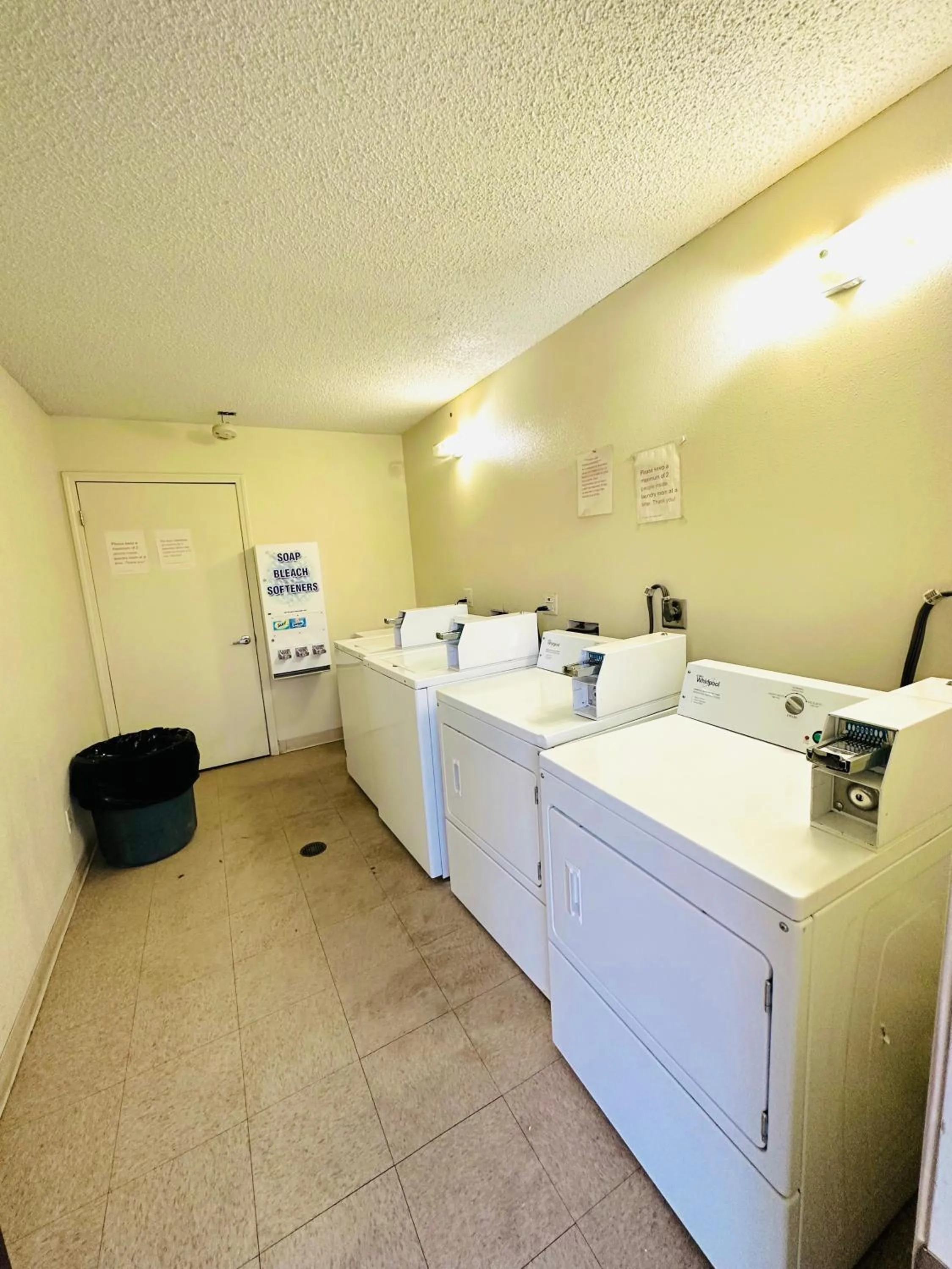 laundry in King's Inn Motel