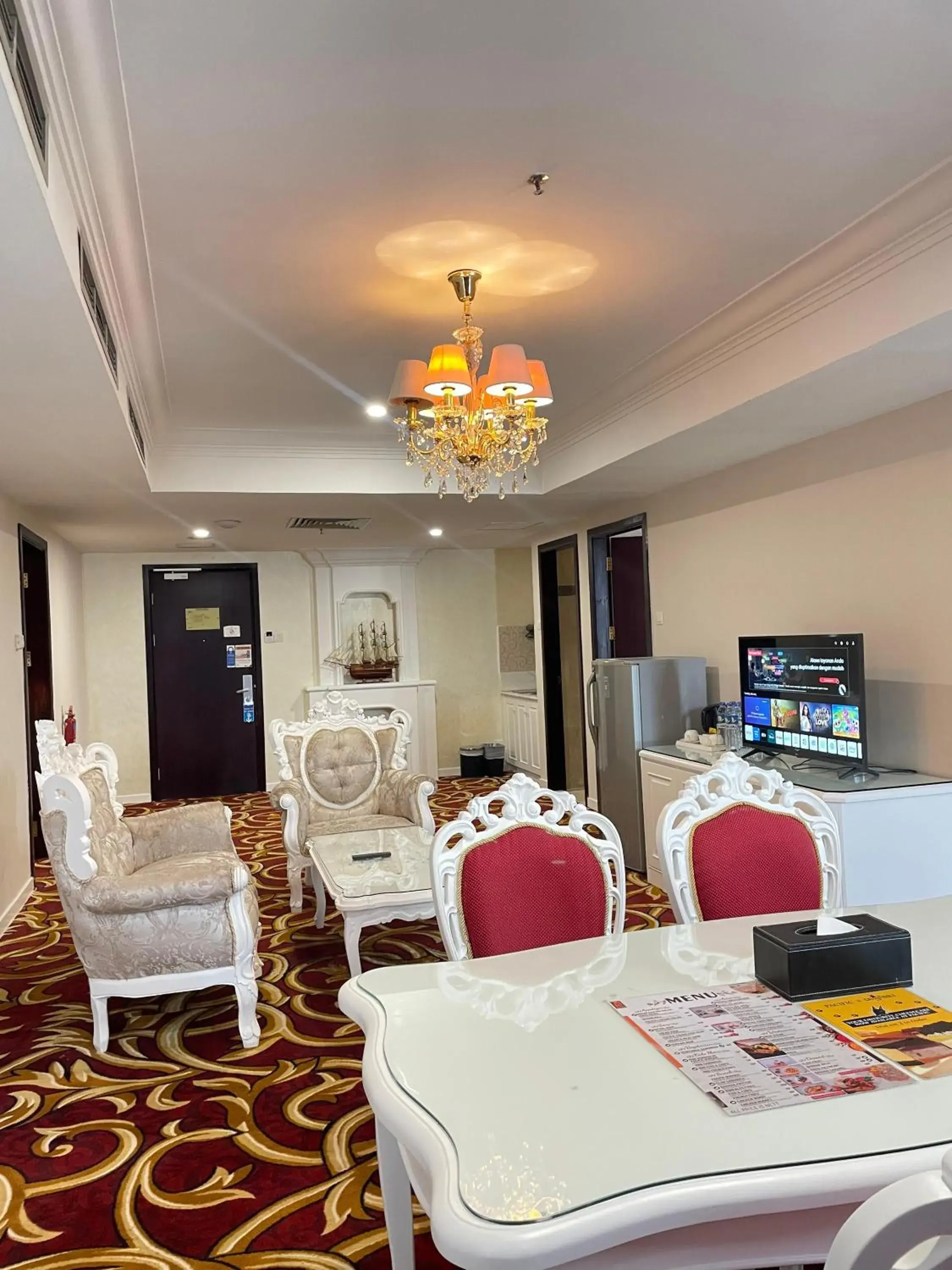 Palace Suite in Pacific Palace Hotel Palace Suite in Pacific Palace Hotel