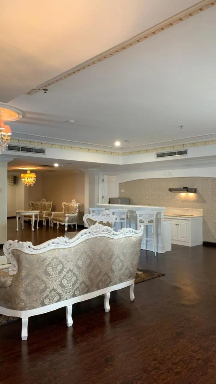 Pacific Palace Hotel