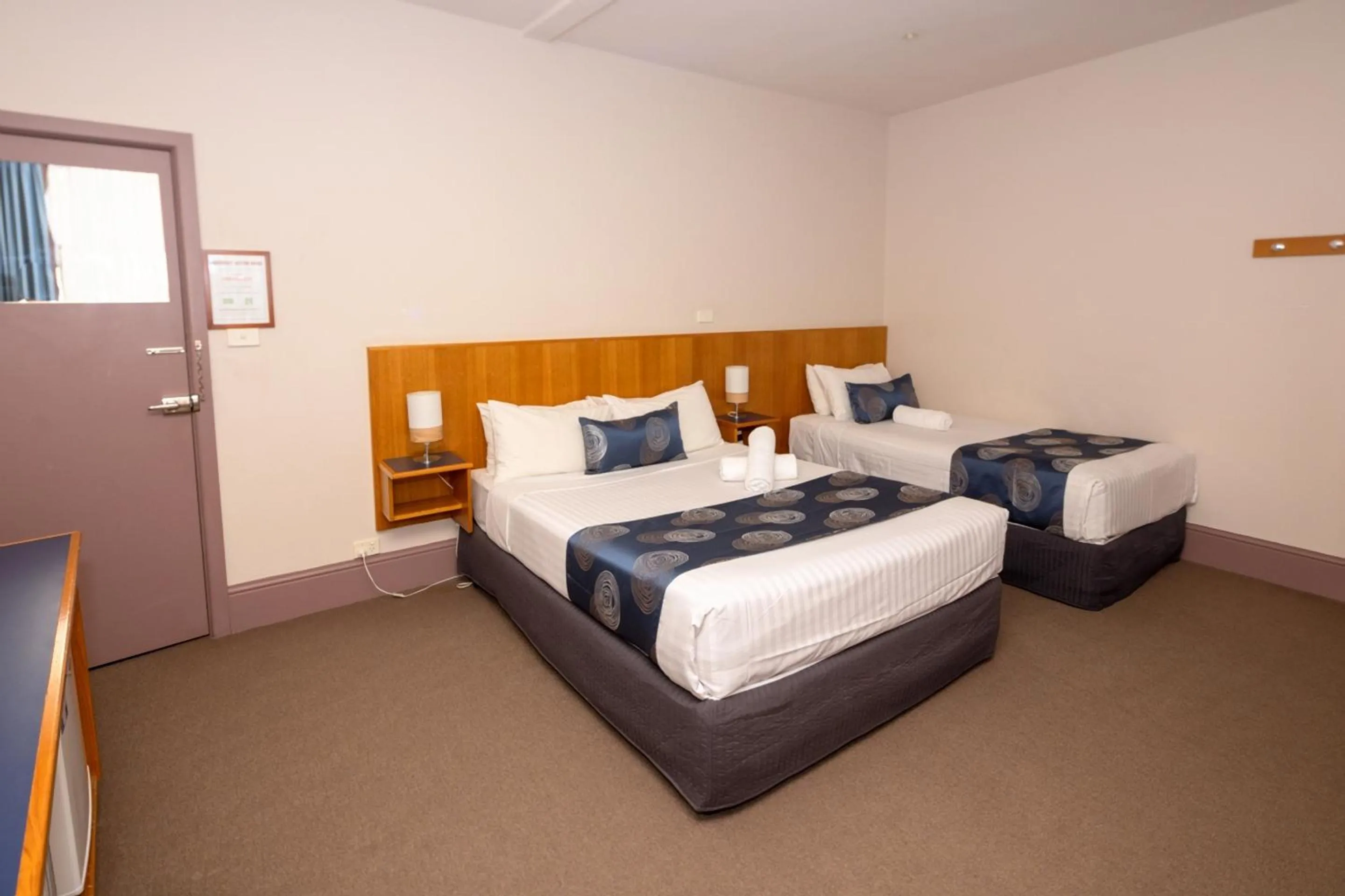 Bedroom, Bed in Central Hotel Hobart