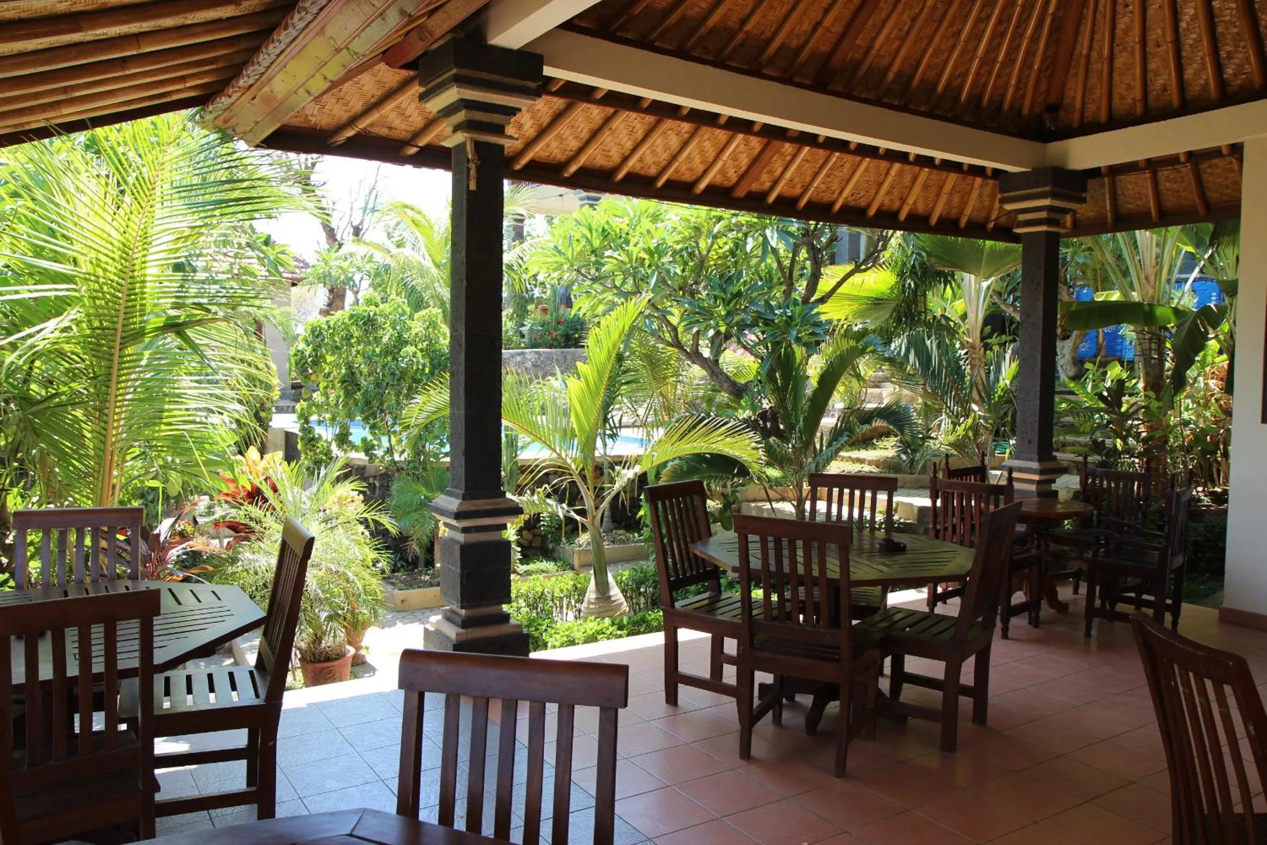 Restaurant/places to eat in Anugerah Villas