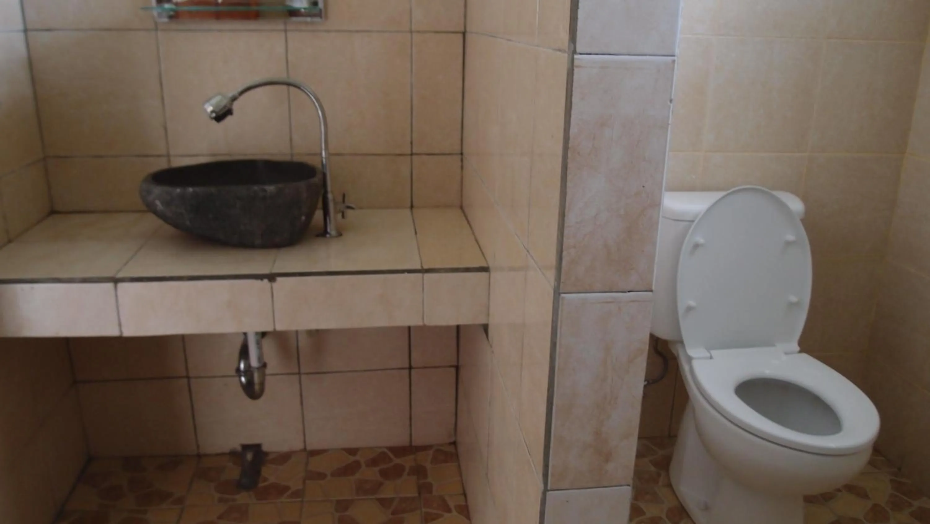 Bathroom in Anugerah Villas