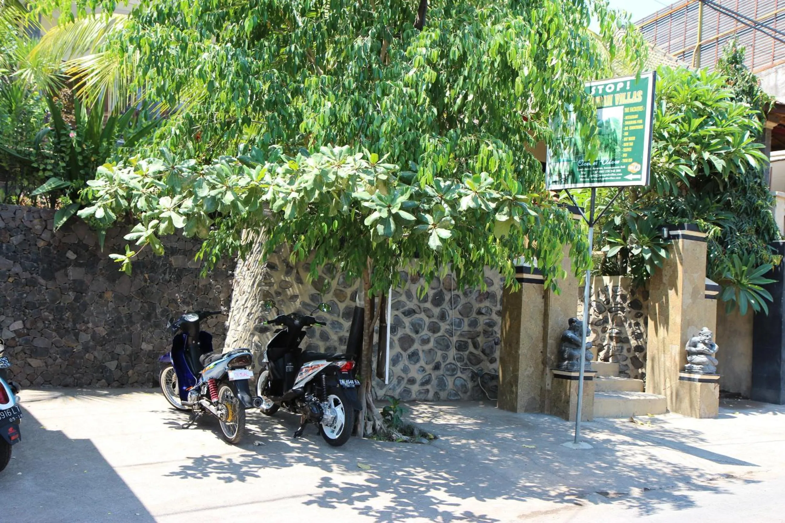 Facade/entrance in Anugerah Villas