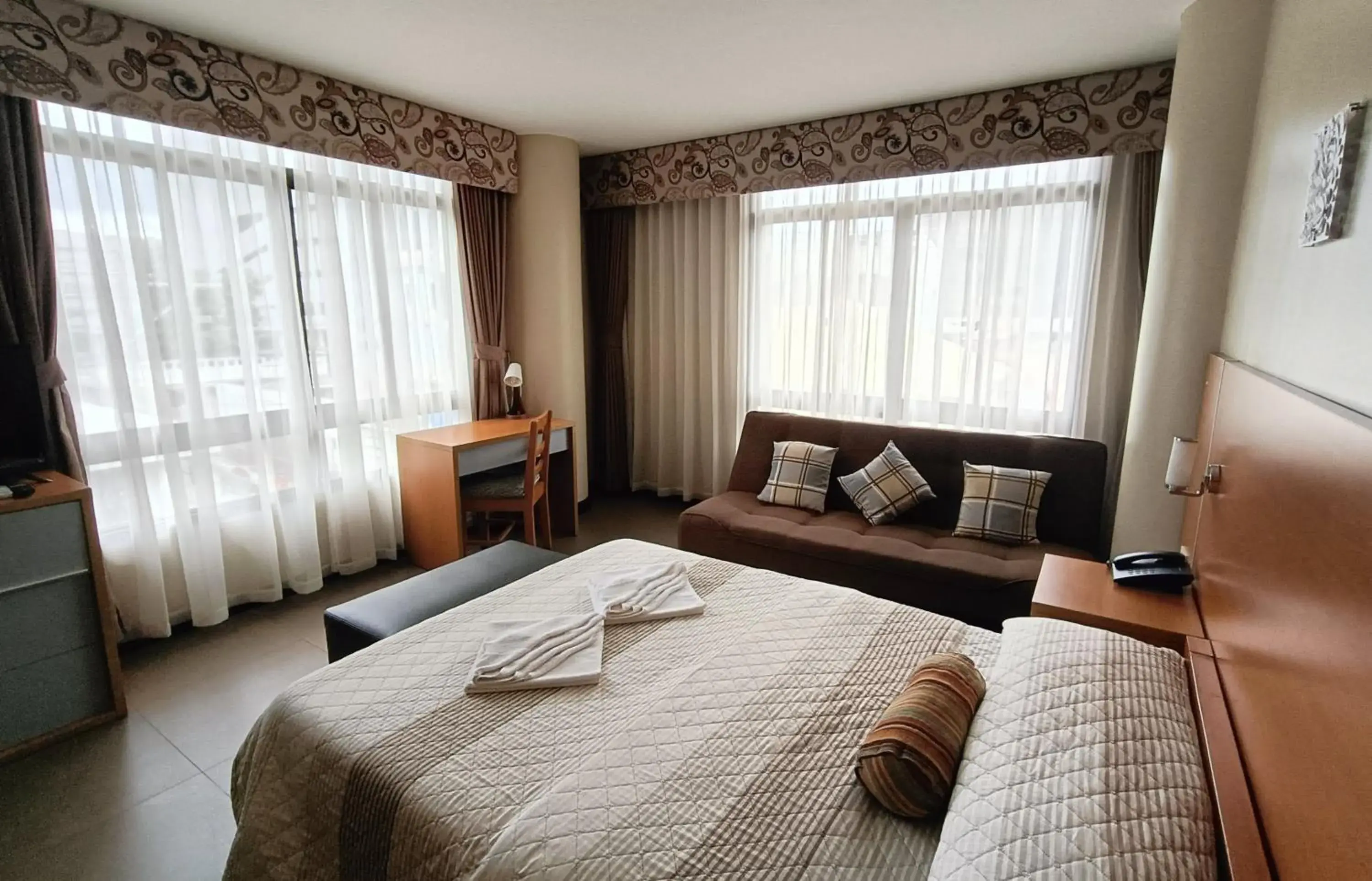 Junior Suite in Fuente Oro Business Suites Cebu Junior Suite in Fuente Oro Business Suites Cebu