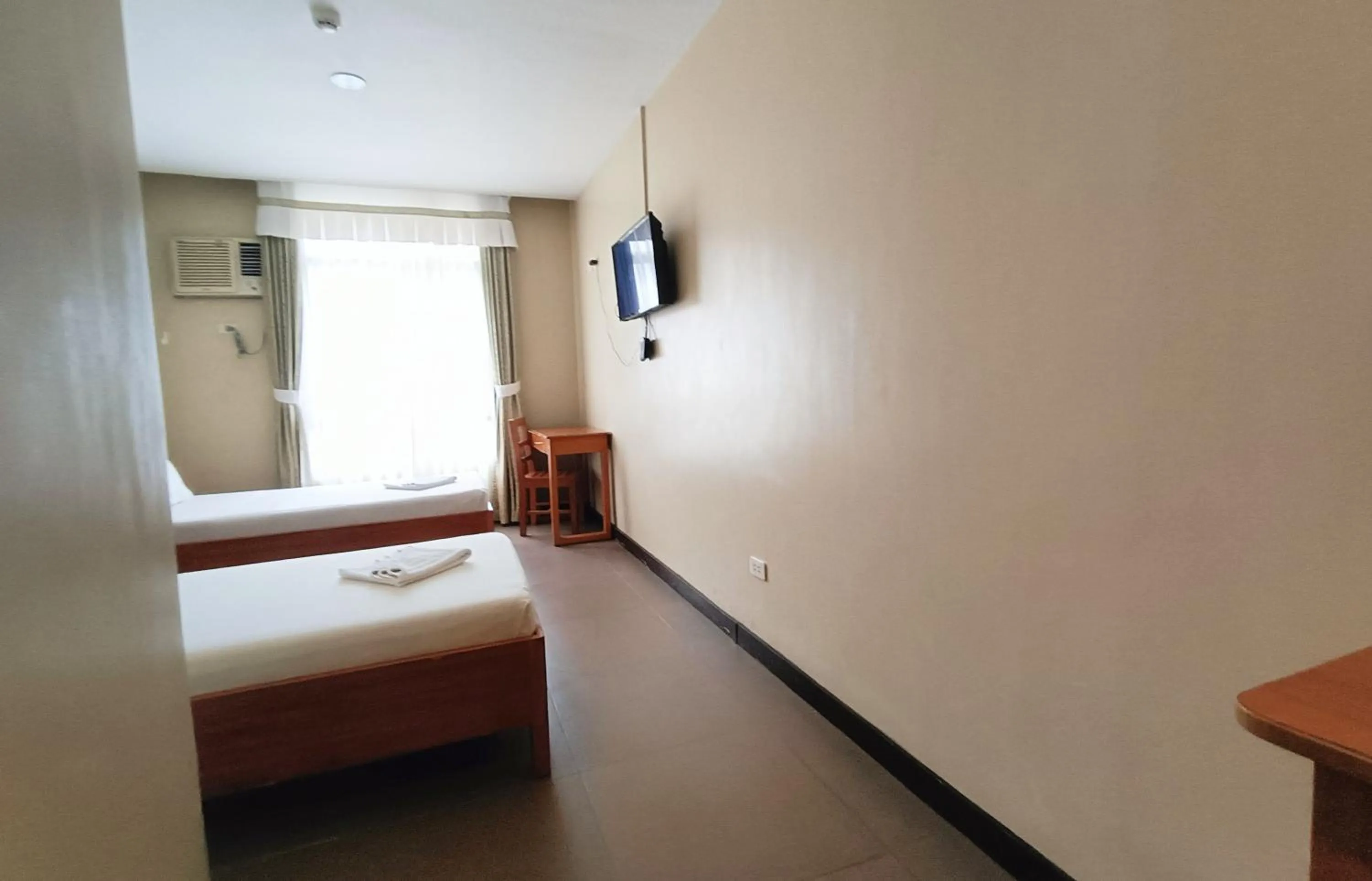 Bed in Fuente Oro Business Suites Cebu