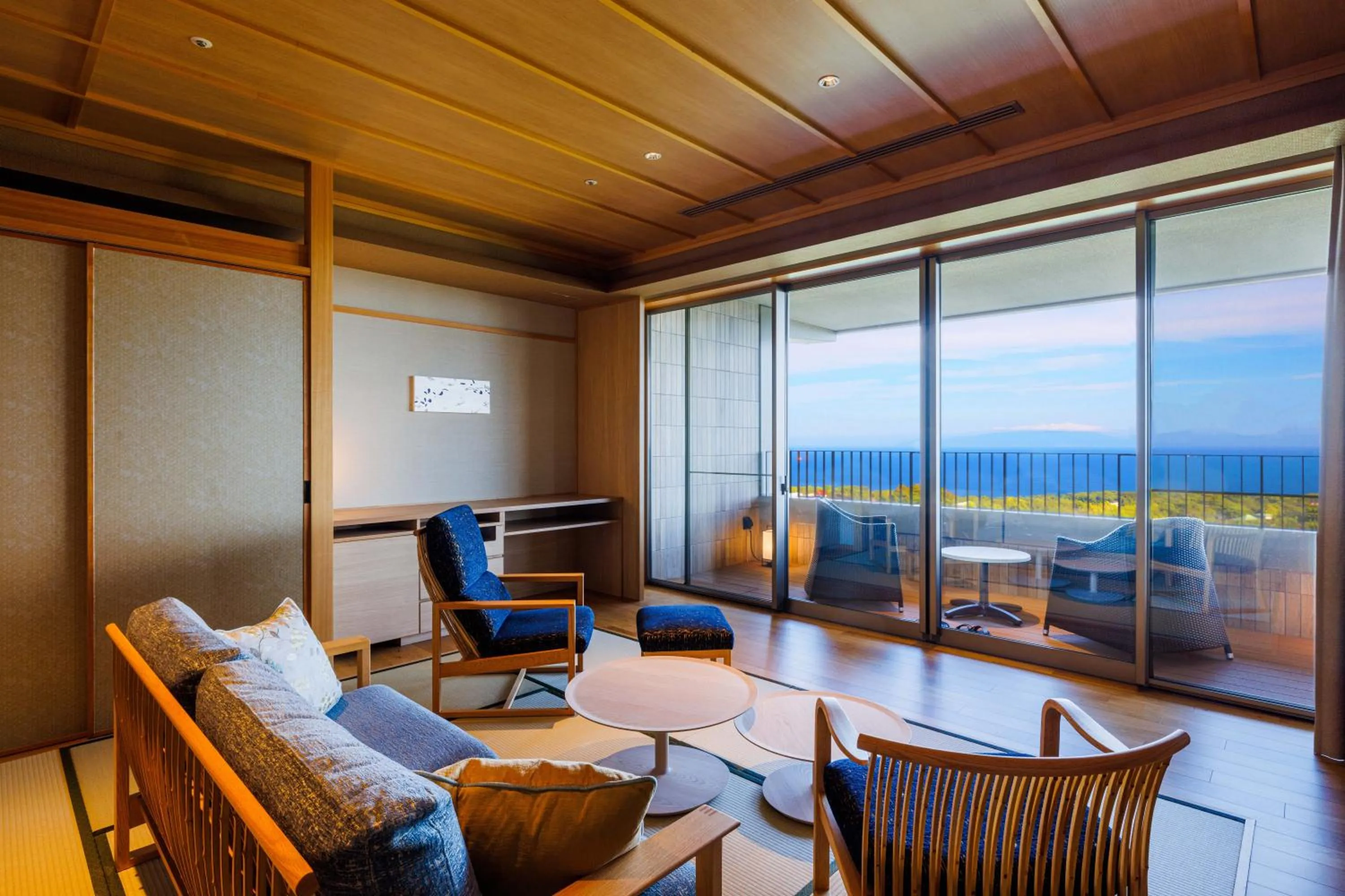 Photo of the whole room in KAMENOI HOTEL Izukogen