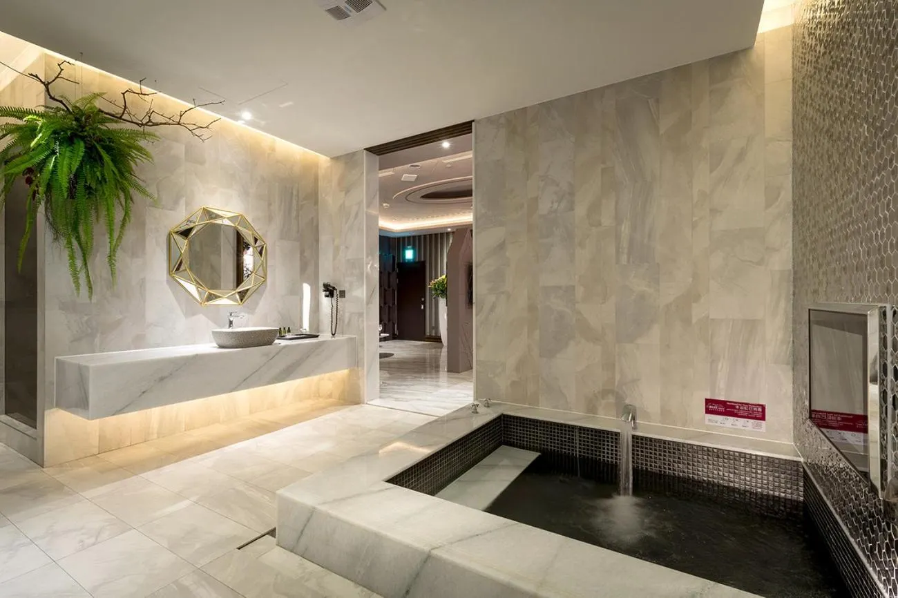 Shower in Norwegian Forest Leisure Motel