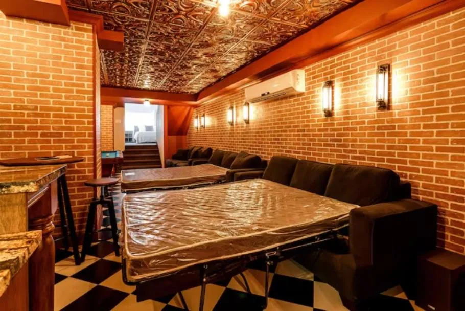 Seating area in Parc Avenue Residences Mile End