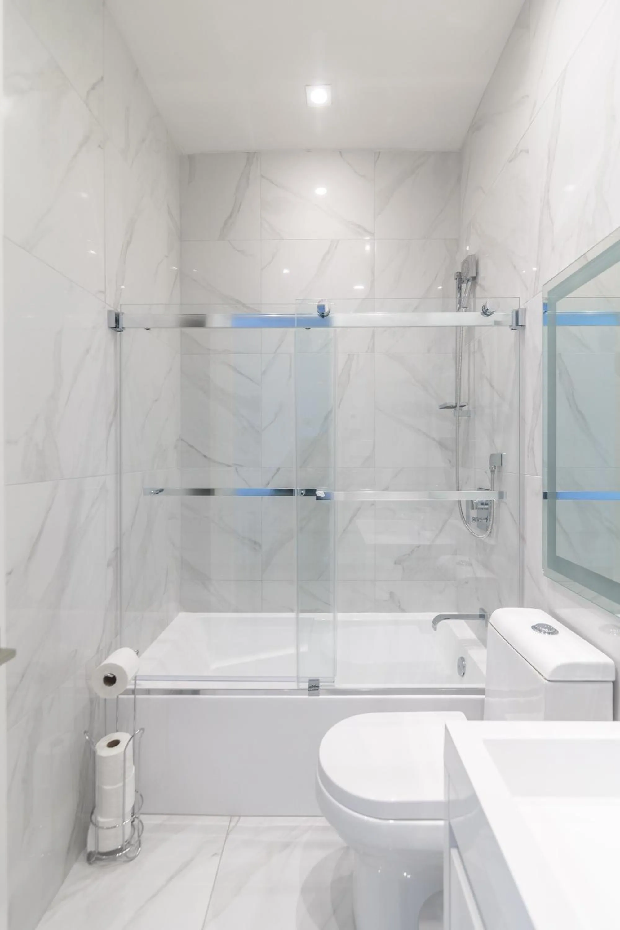 Bathroom in Parc Avenue Residences Mile End