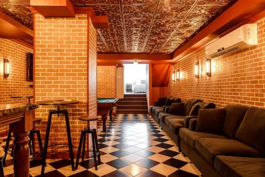 Seating area in Parc Avenue Residences Mile End