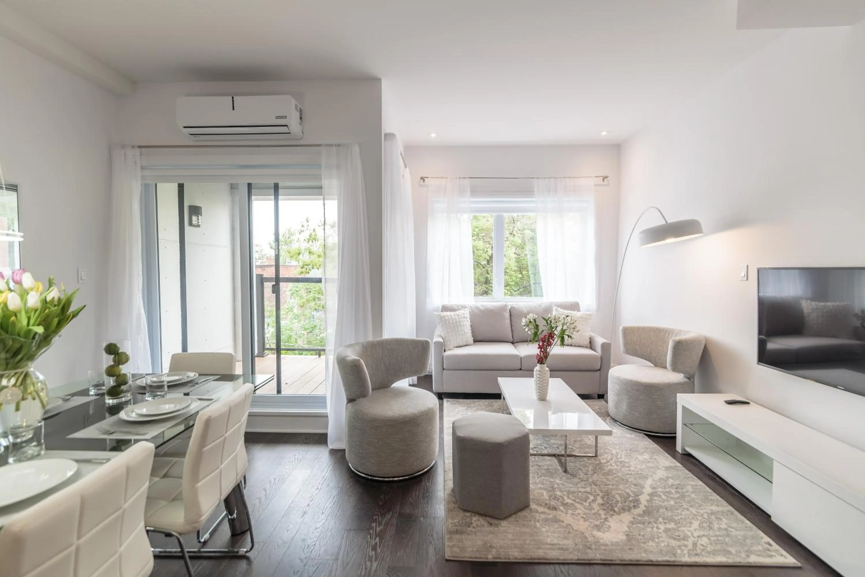 Seating area in Parc Avenue Residences Mile End