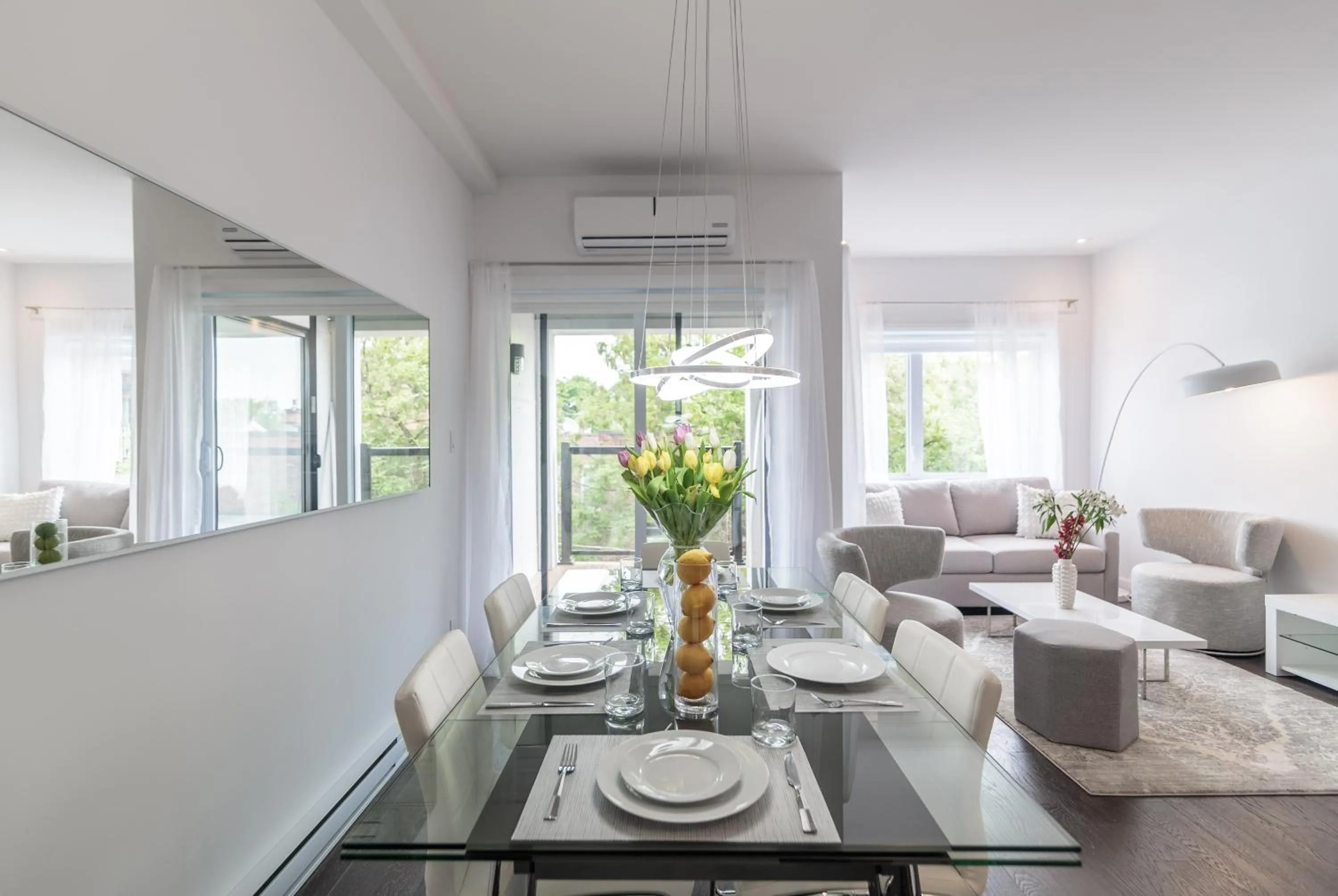 Dining area in Parc Avenue Residences Mile End