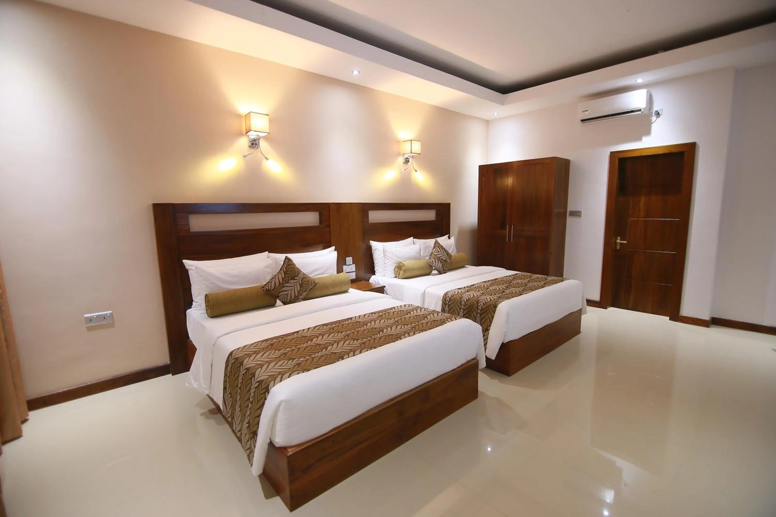 Bed in Rivendell Hotel